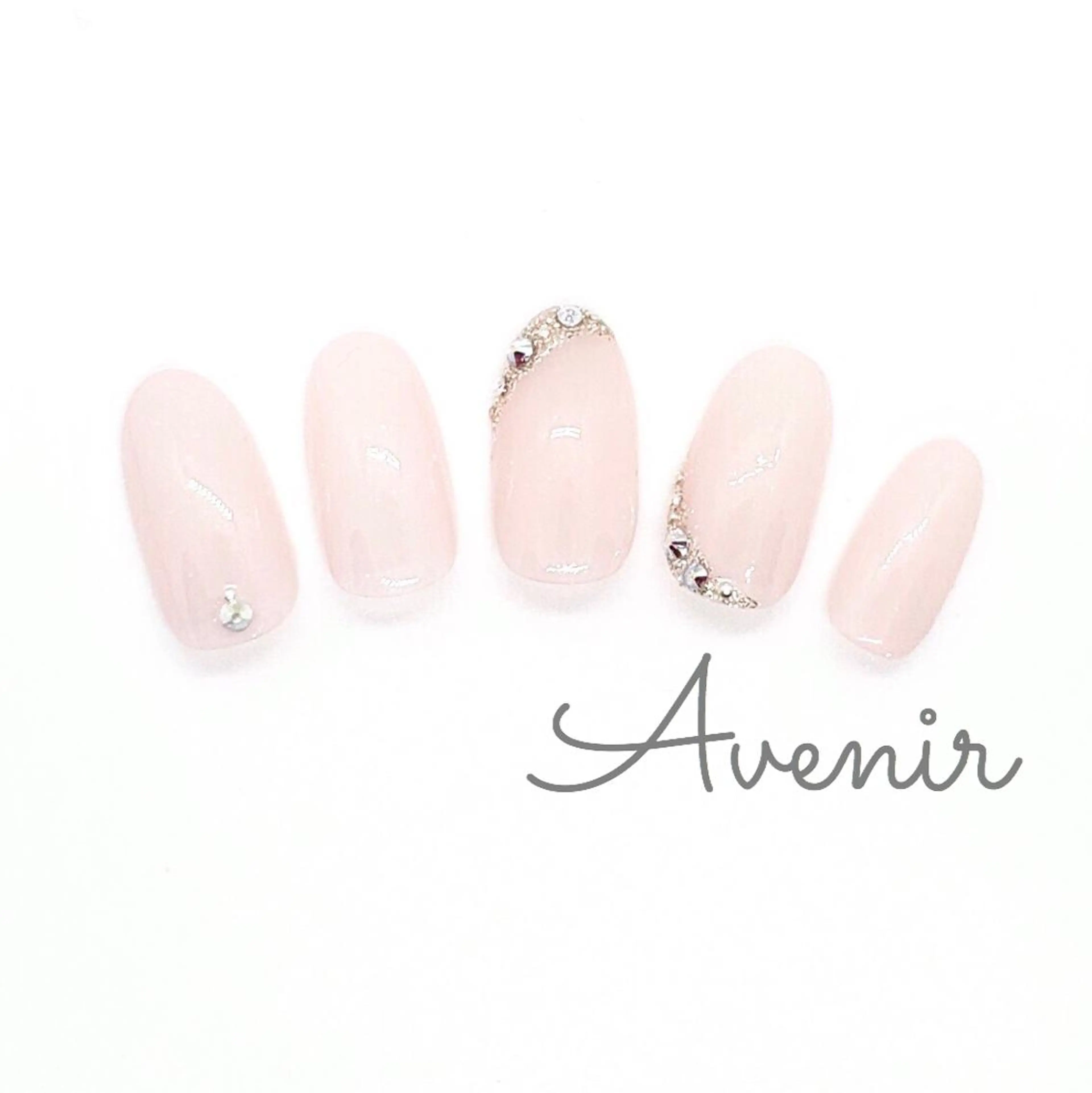 ネイル Avenir 表参道 nail＆eye予約のネイルデザイン