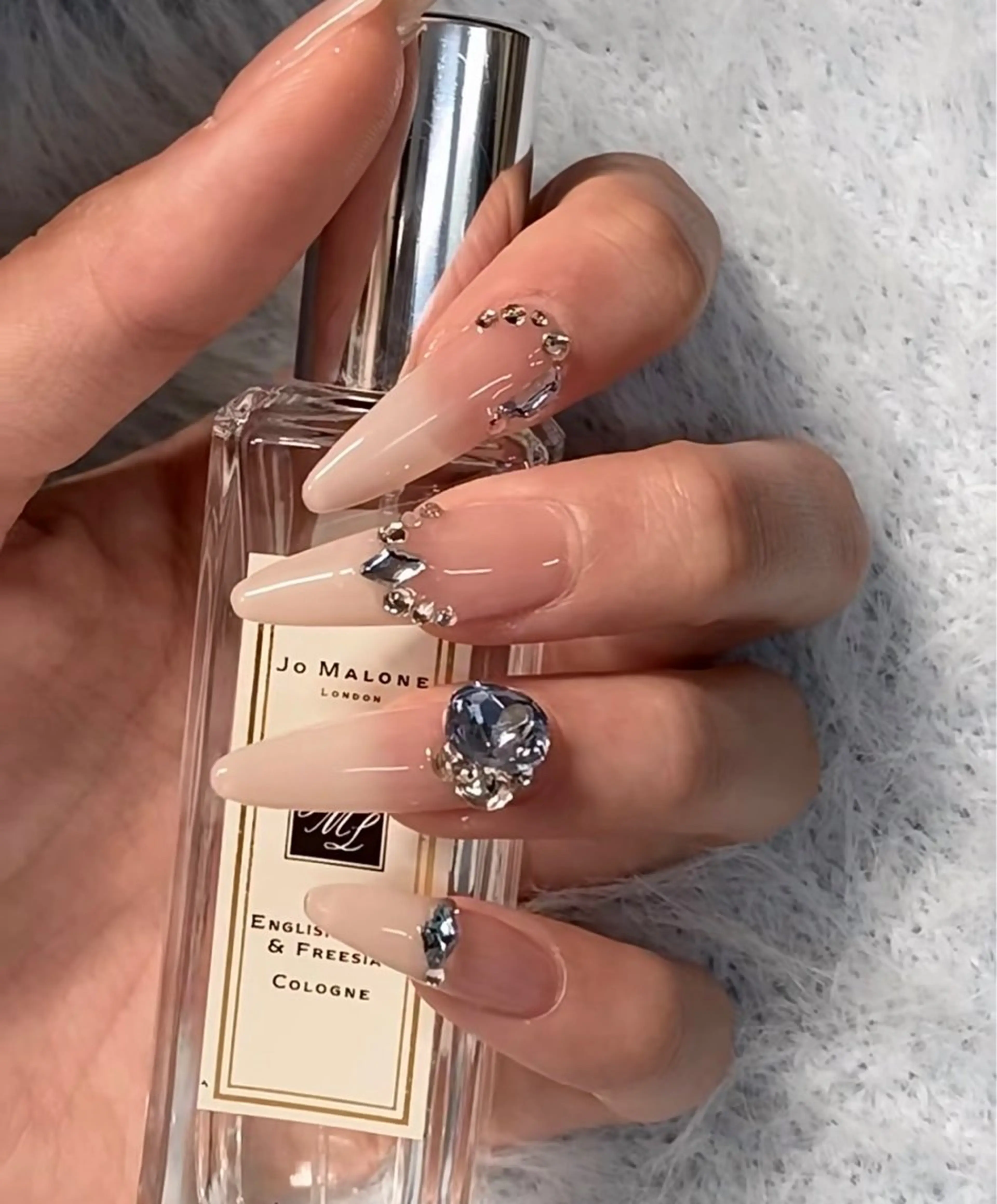 ネイル ハンドネイル ハンドケア 🍑 momo_nailのネイルデザイン