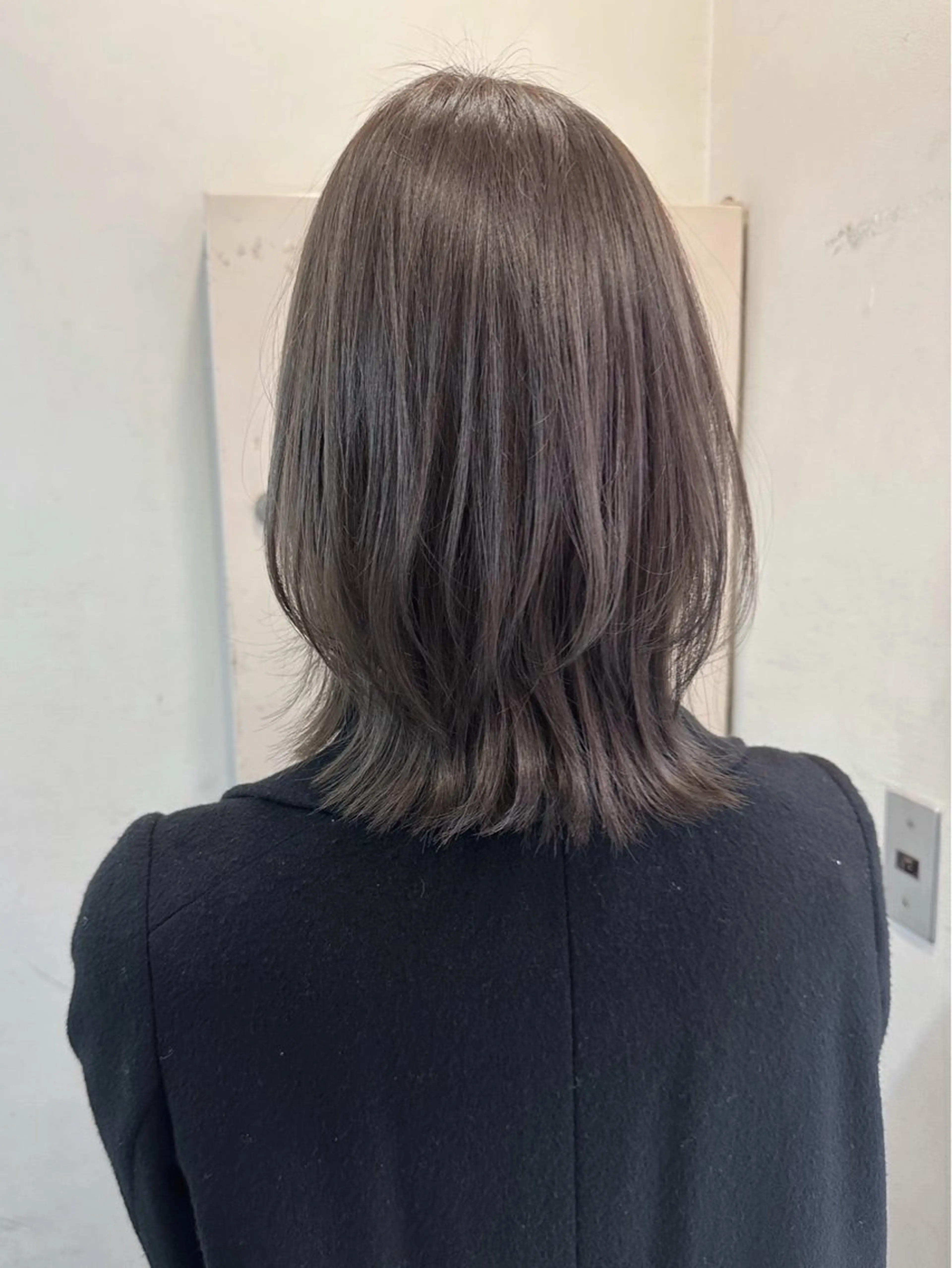 ミディアム Neolive 千尋のヘアスタイル