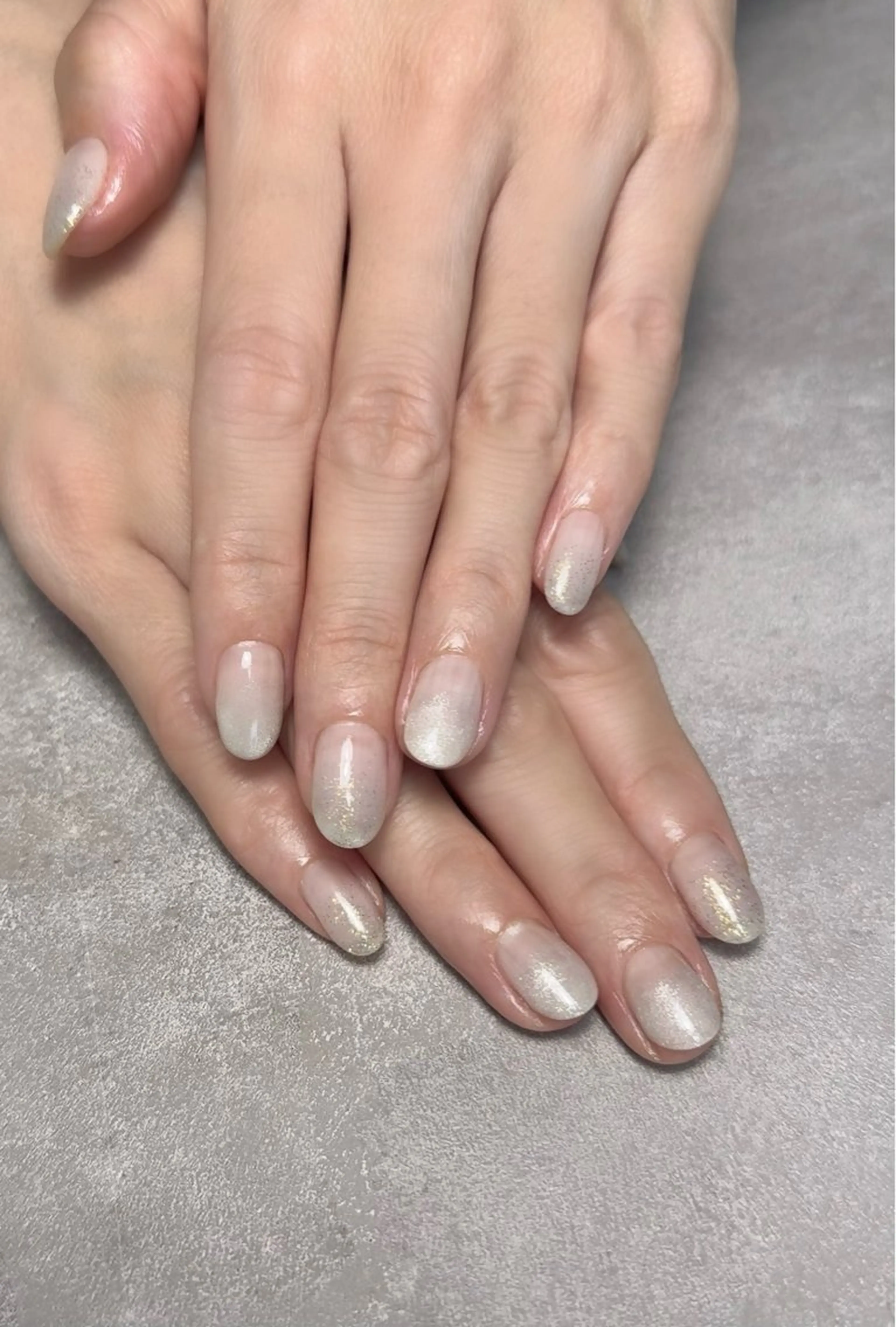 ネイル ジェルネイル グラデーション マグネットネイル ワンカラーネイル ホワイト ハンドネイル Monica nails/福島のネイルデザイン