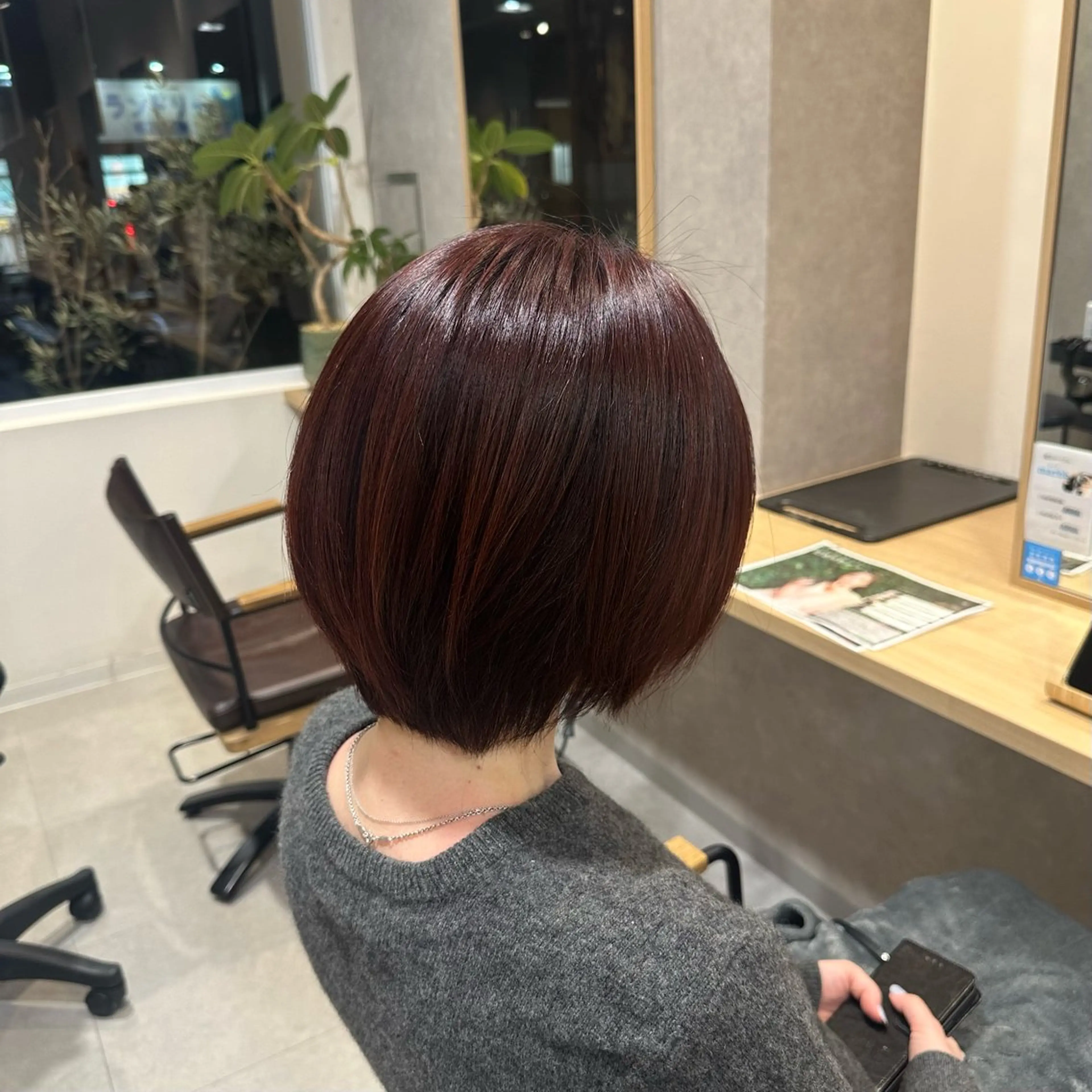 ショート カラー レッドカラー 松尾 麗実のヘアスタイル