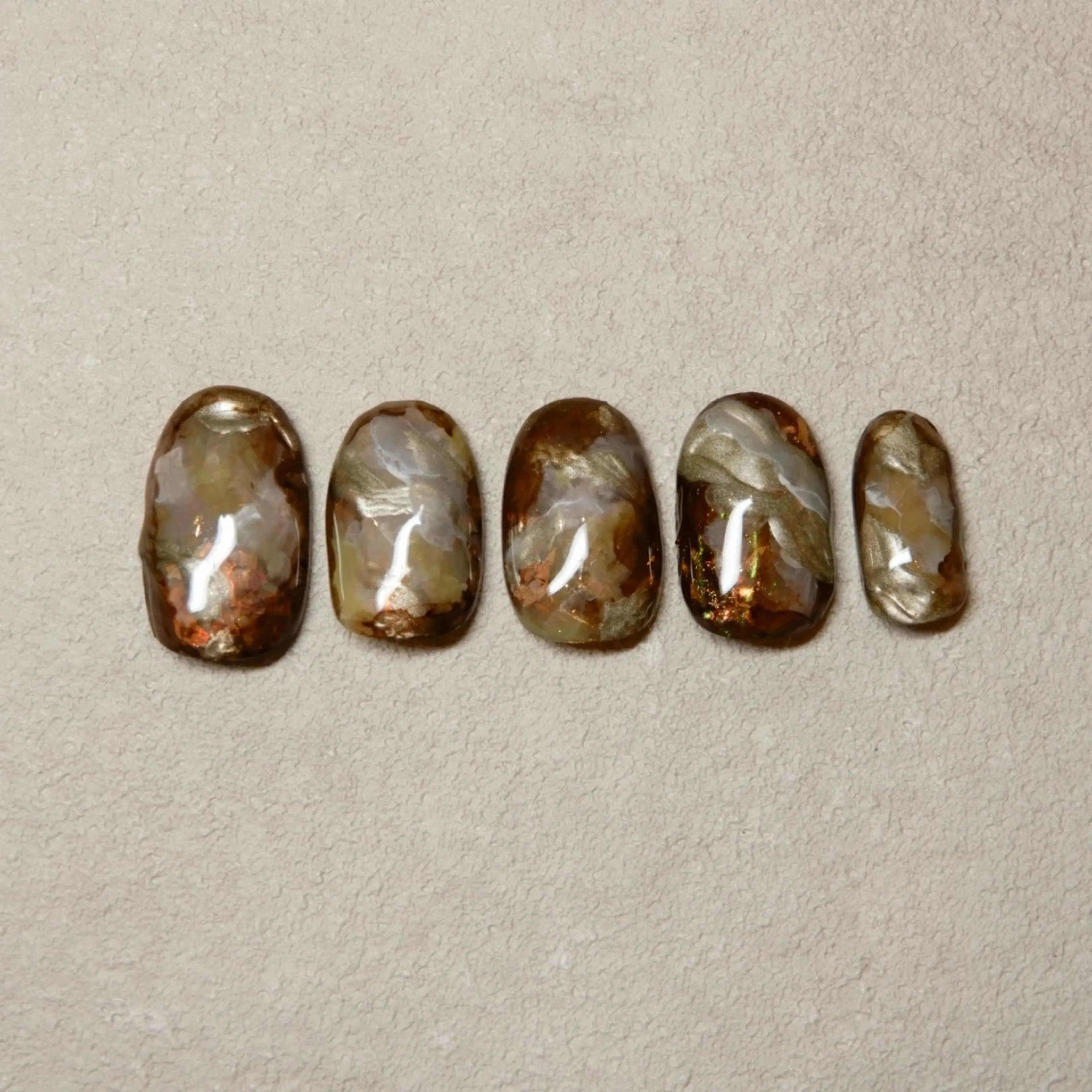 ネイル ニュアンスネイル ハンドネイル nail salon swaddle 🪽のネイルデザイン