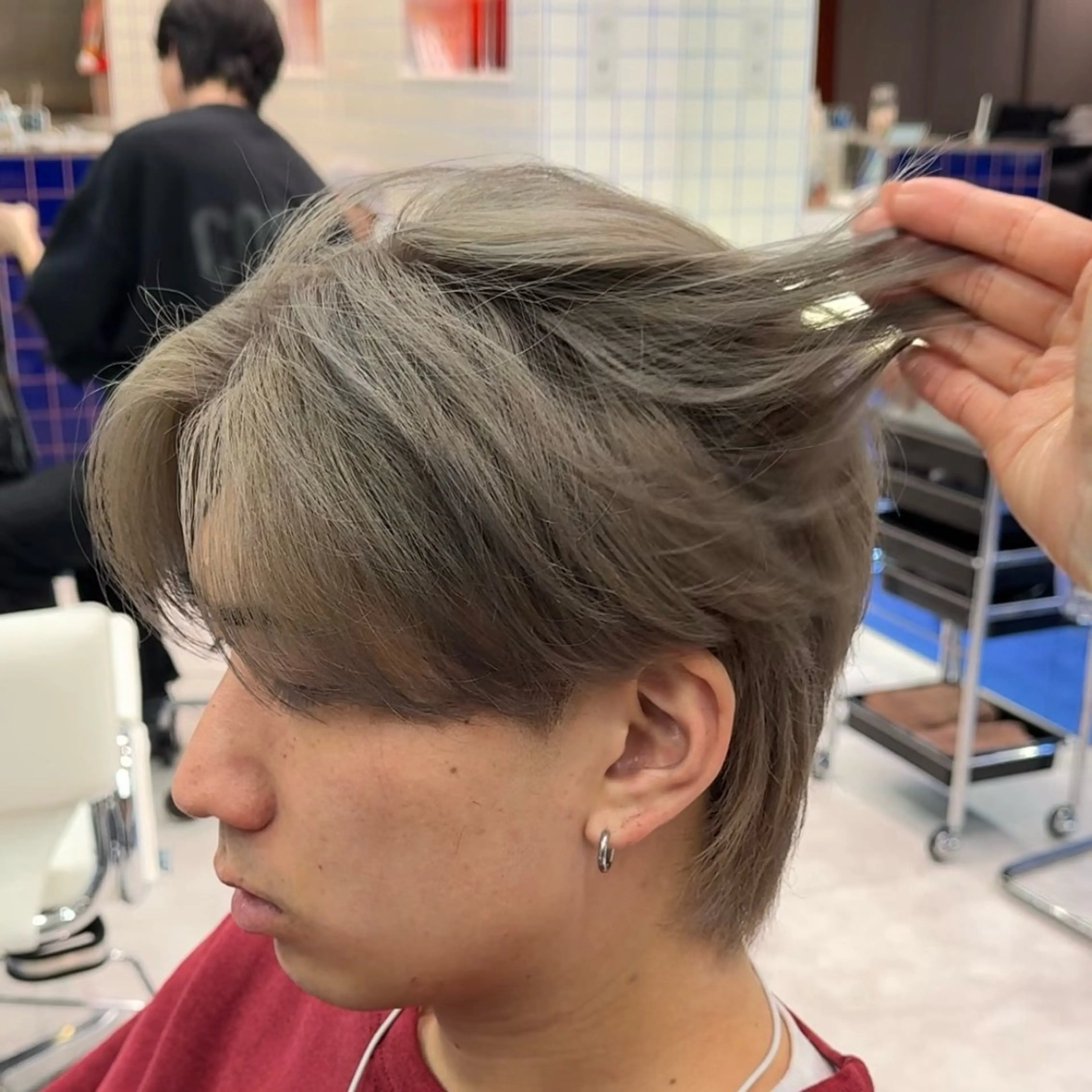 カラー メンズ ヘアカラー ミルクティーベージュ /sara💛のヘアスタイル