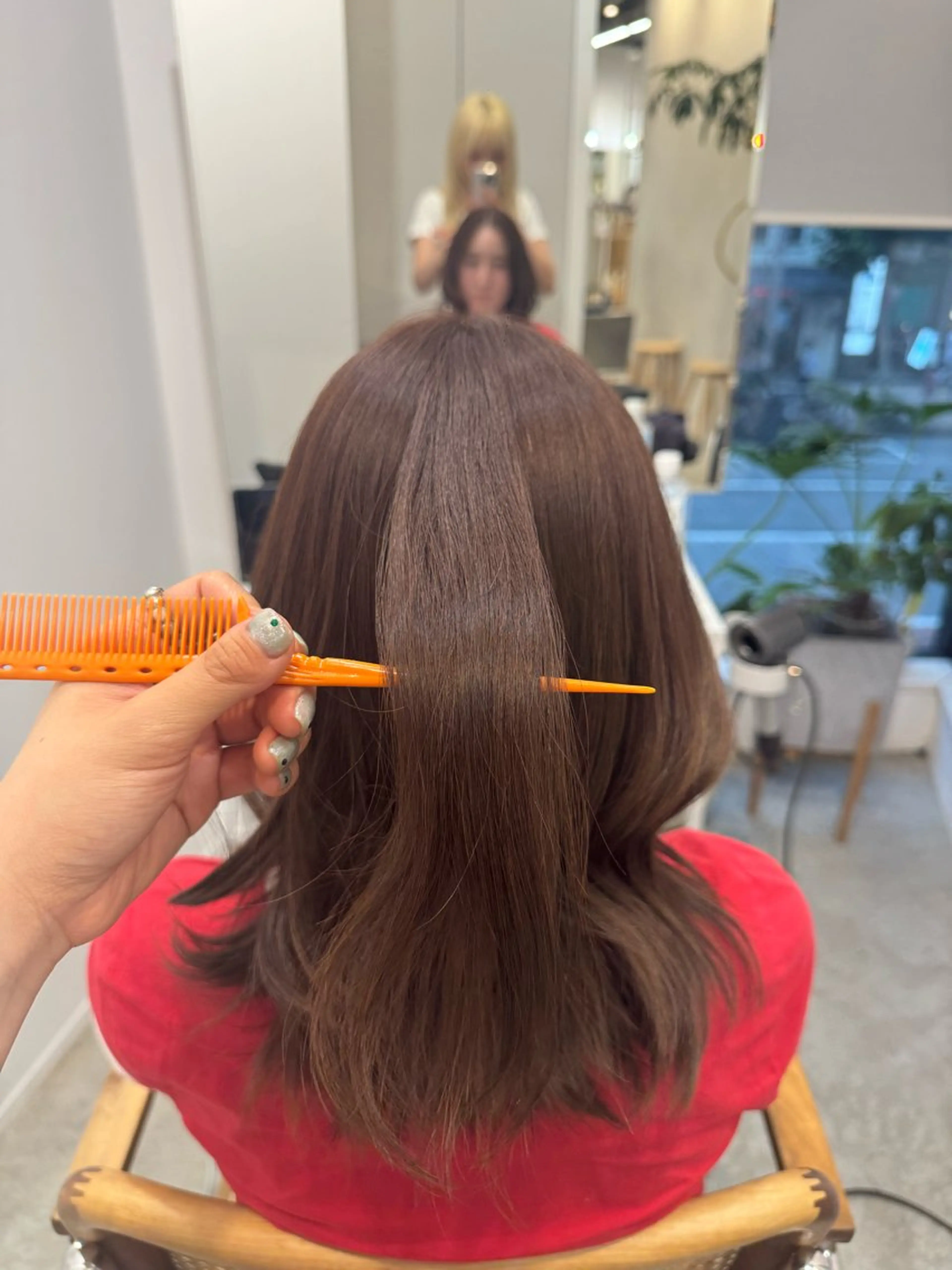 カラー ブリーチ ブラウンカラー Ence 銀座所属・植木 まりなのヘアスタイル