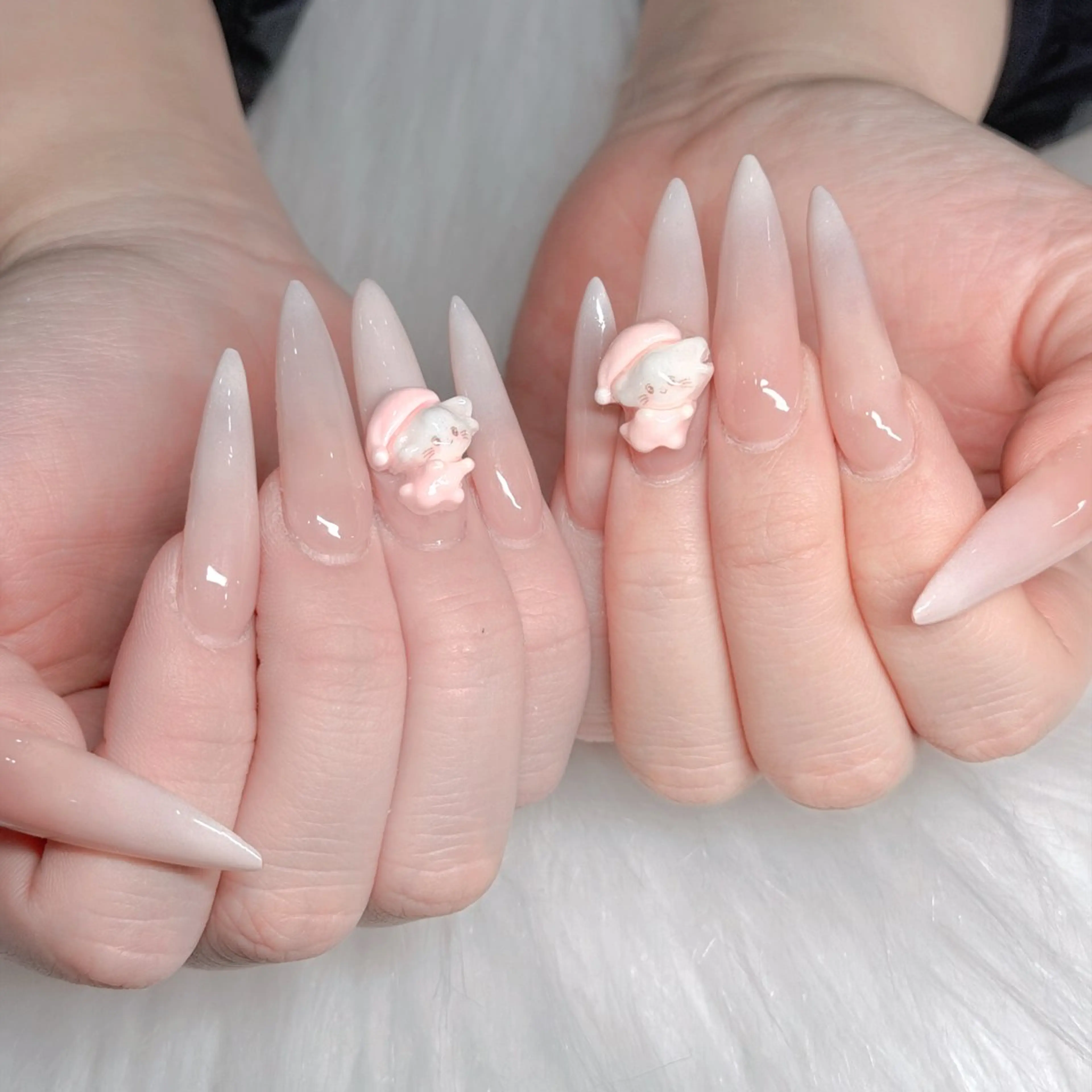 ネイル オーロラネイル グラデーション ハート ホログラムネイル キラキラネイル ハンドネイル HA NIのネイルデザイン