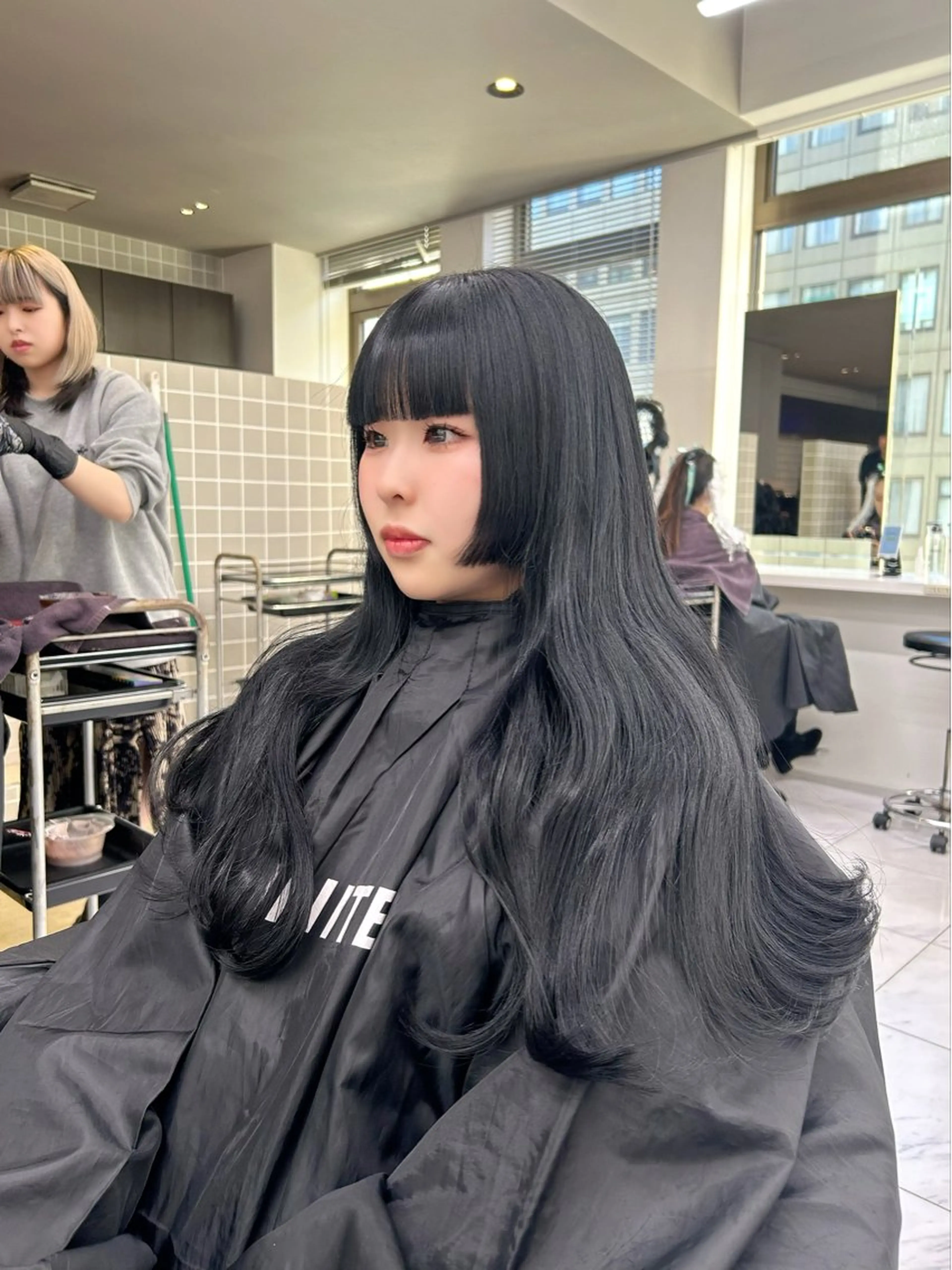 ミディアム カラー カット ヘアカラー トリートメント ヘッドスパ 韓国/トレンド レイヤー【101】のヘアスタイル