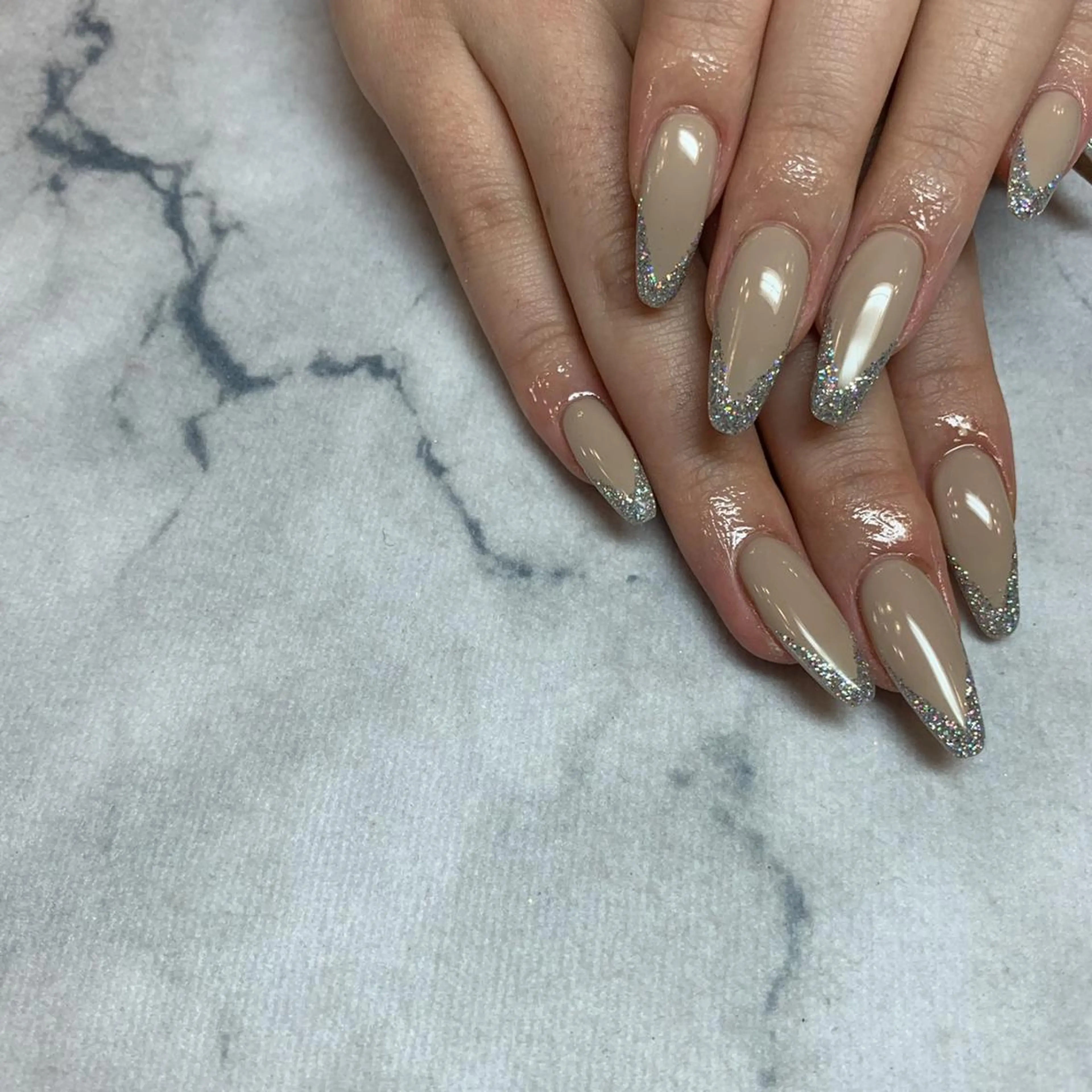 ネイル ネイルリボン 伊藤のネイルデザイン