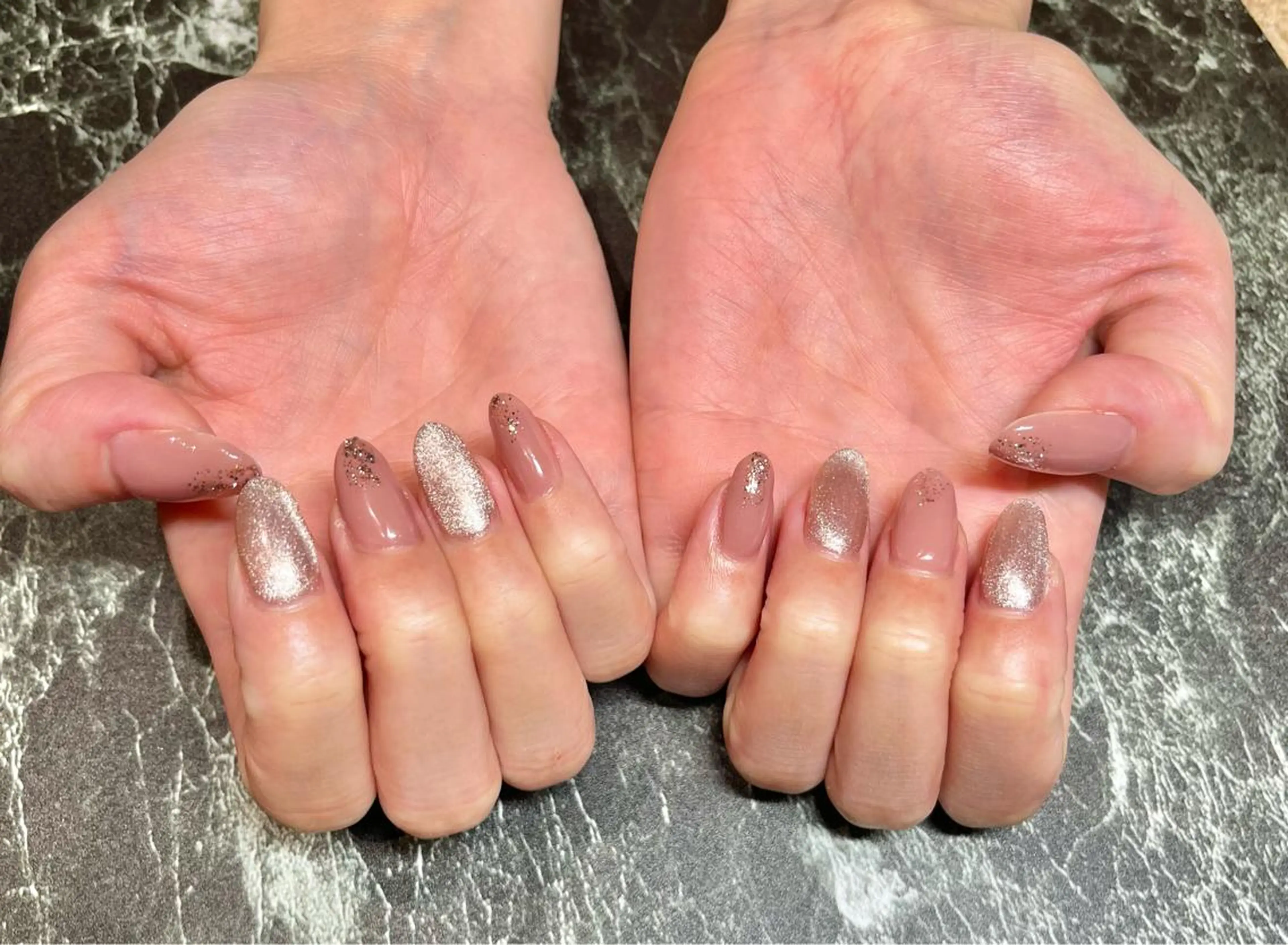 ネイル ラメ(グリッター) ラメグラデーション オフィスネイル ワンカラーネイル スカルプネイル beautysalonLino所属・ネイルサロン ⭐︎Linoのその他イメージ