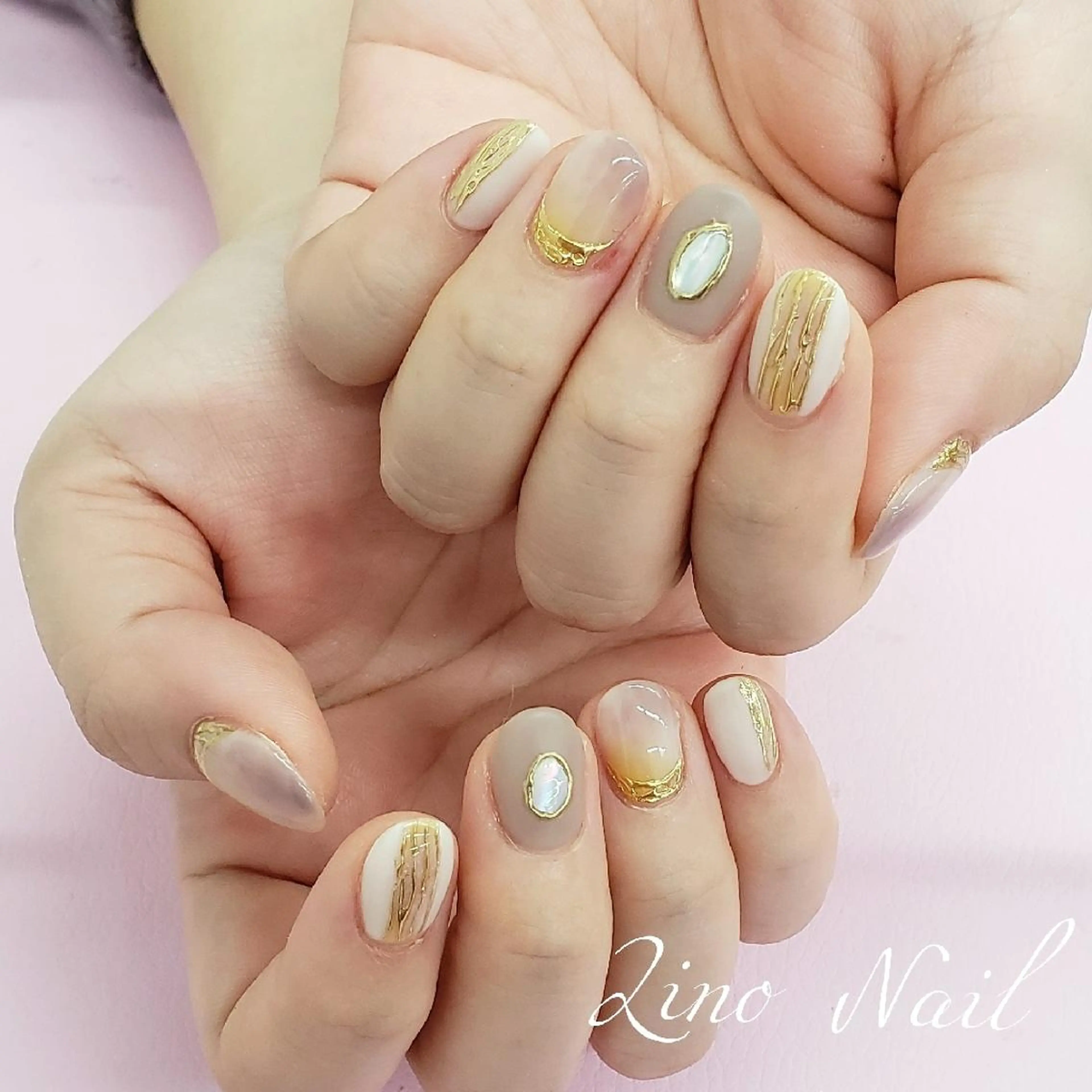 ネイル カジュアル ジェルネイル マットネイル ミラーネイル ニュアンスネイル Lino Nailのネイルデザイン