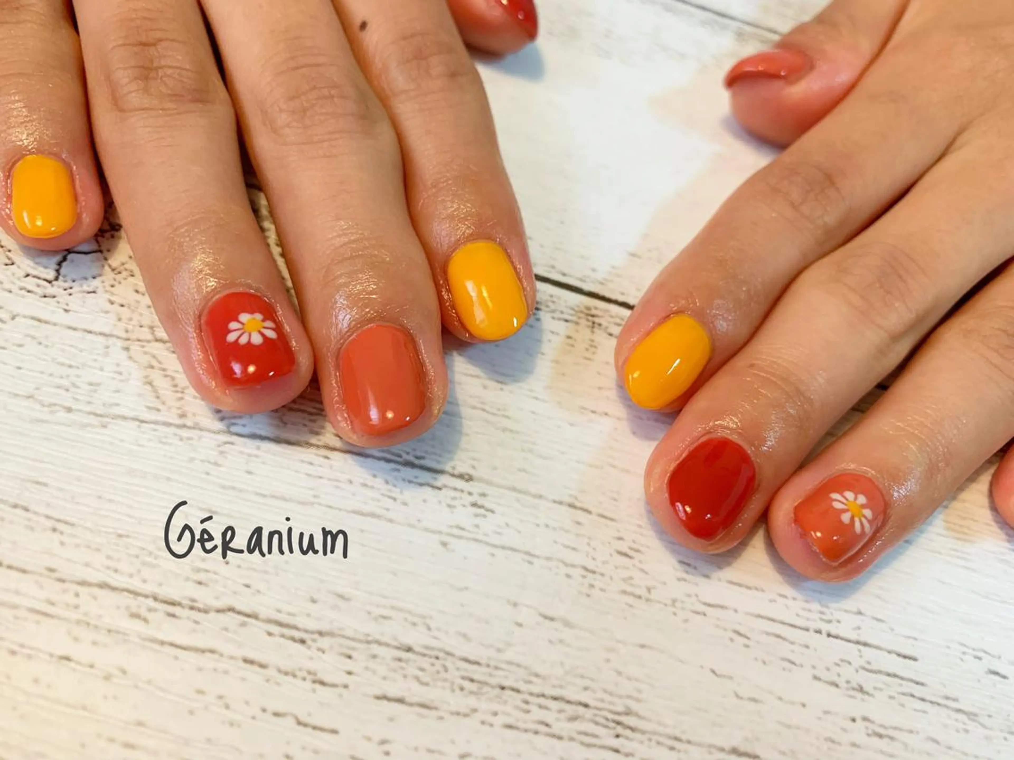 ネイル ハンドネイル フットネイル GéRanium Harukaのネイルデザイン