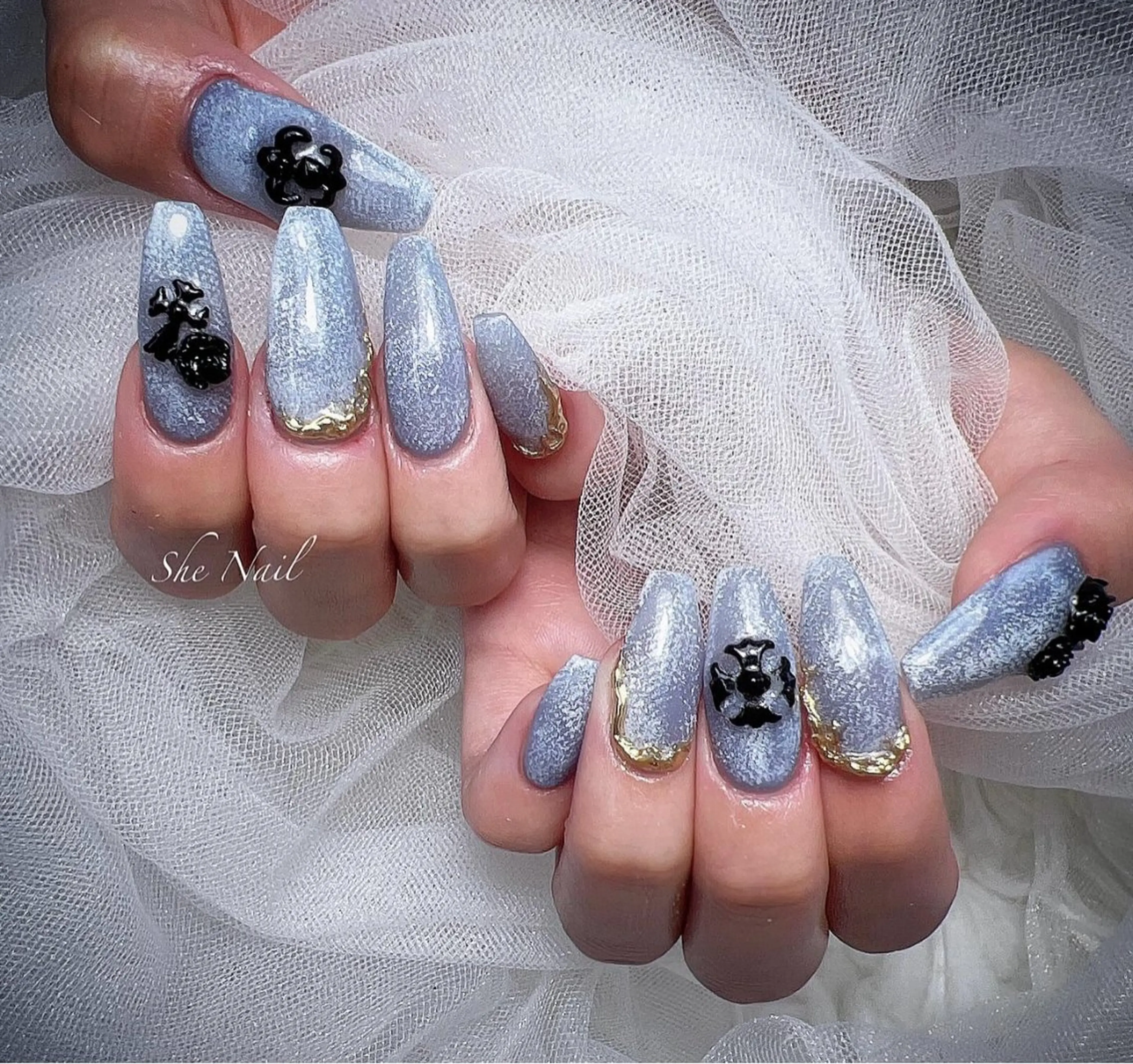 ネイル チークネイル ドット 長さ出し グラデーション 水色 ハンドネイル She   Nail所属・ISA_ BELLAのネイルデザイン