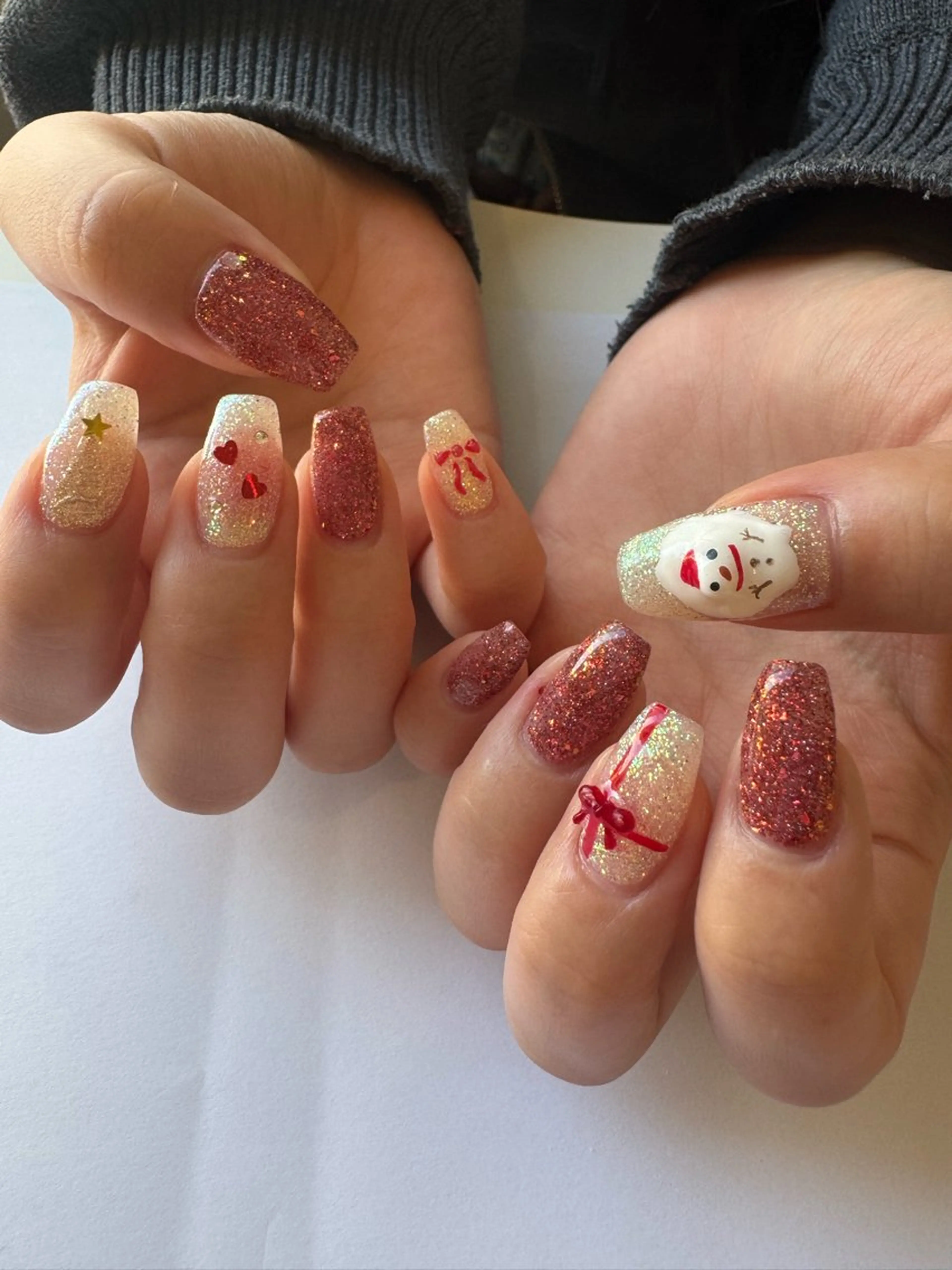 ロング ハンドネイル 下道 舞優のネイルデザイン