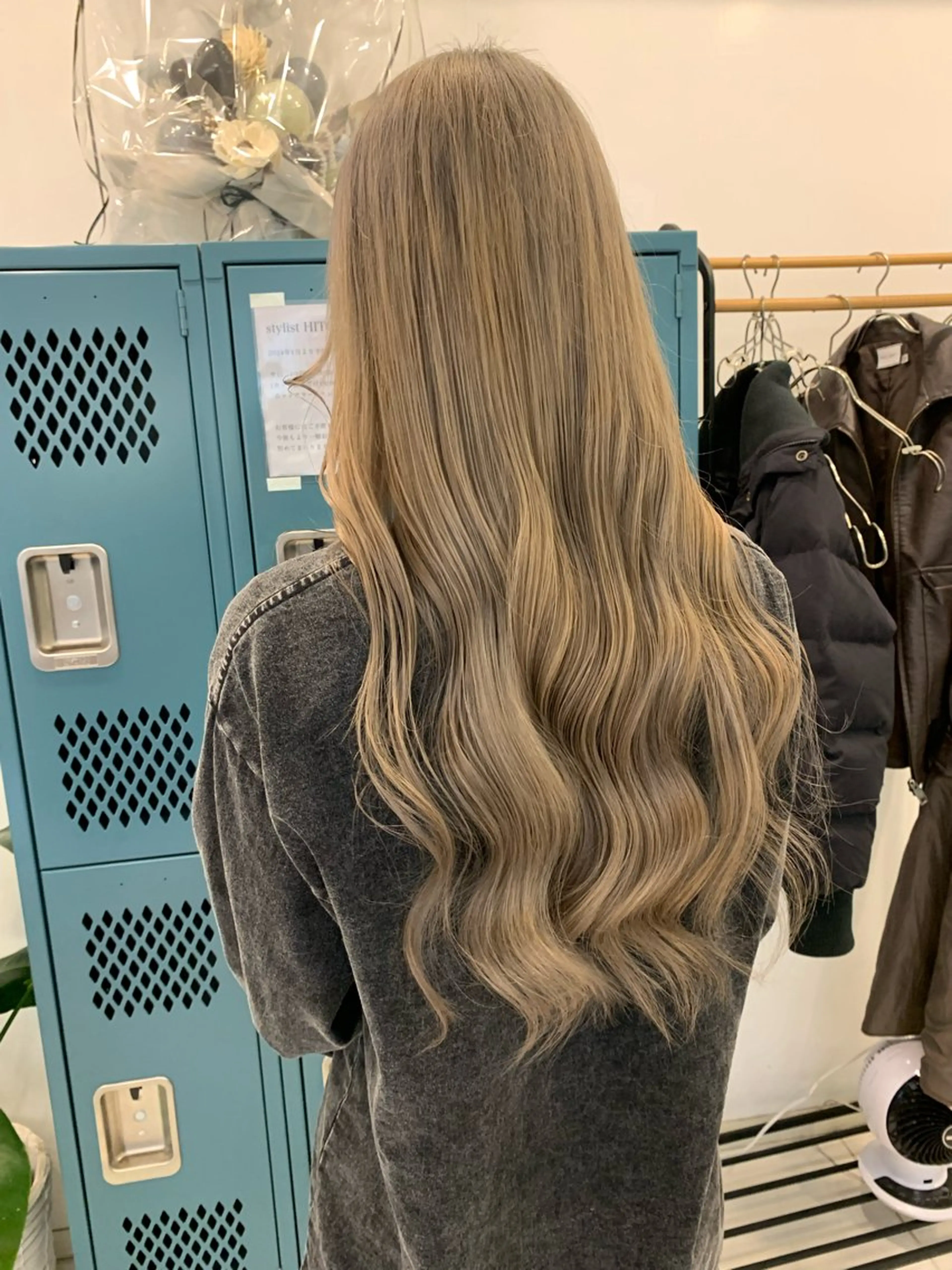 ロング カラー moeka レイヤー /艶カラー/韓国のヘアスタイル