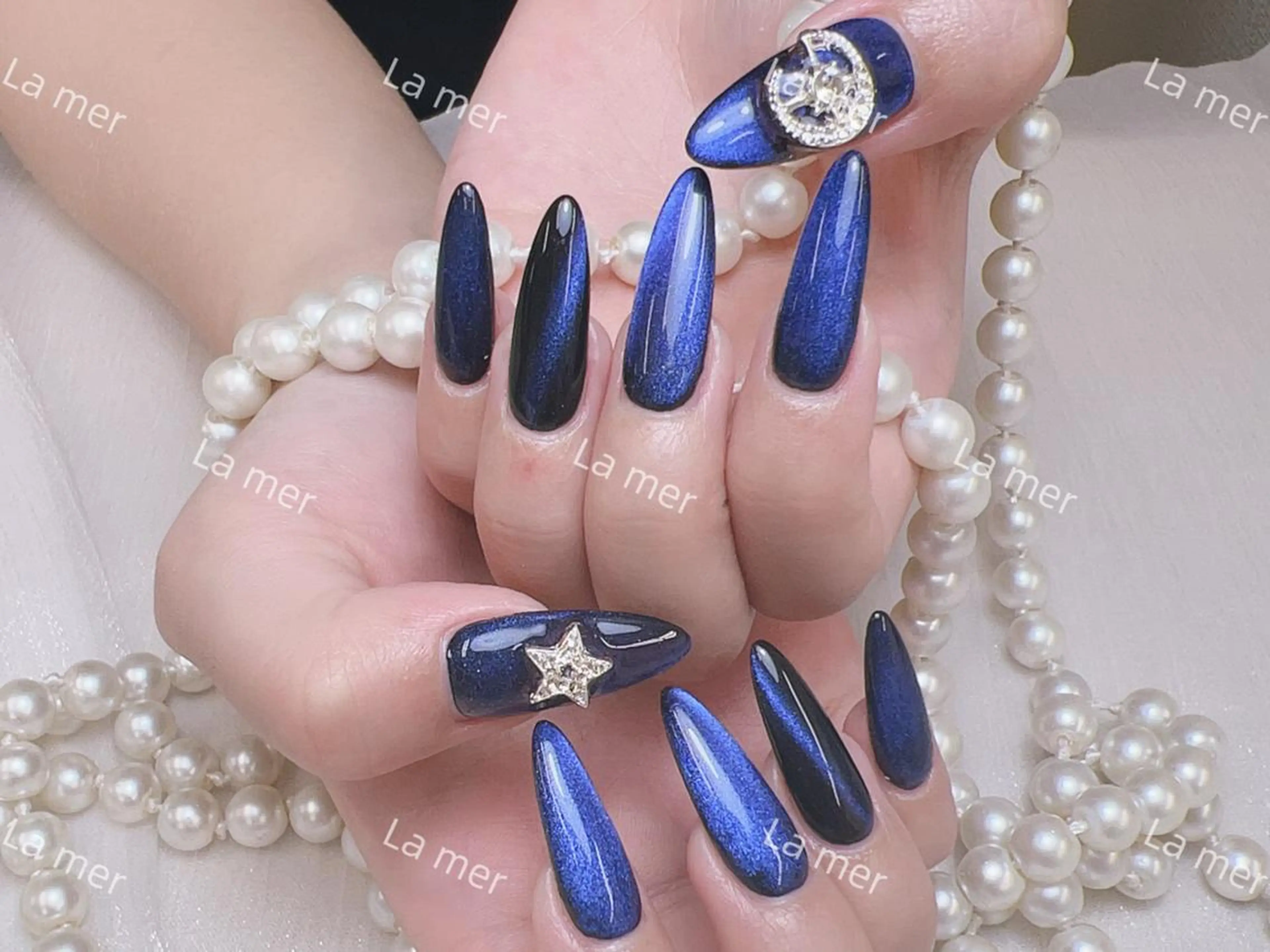 ネイル ✨荒木 🌙のネイルデザイン