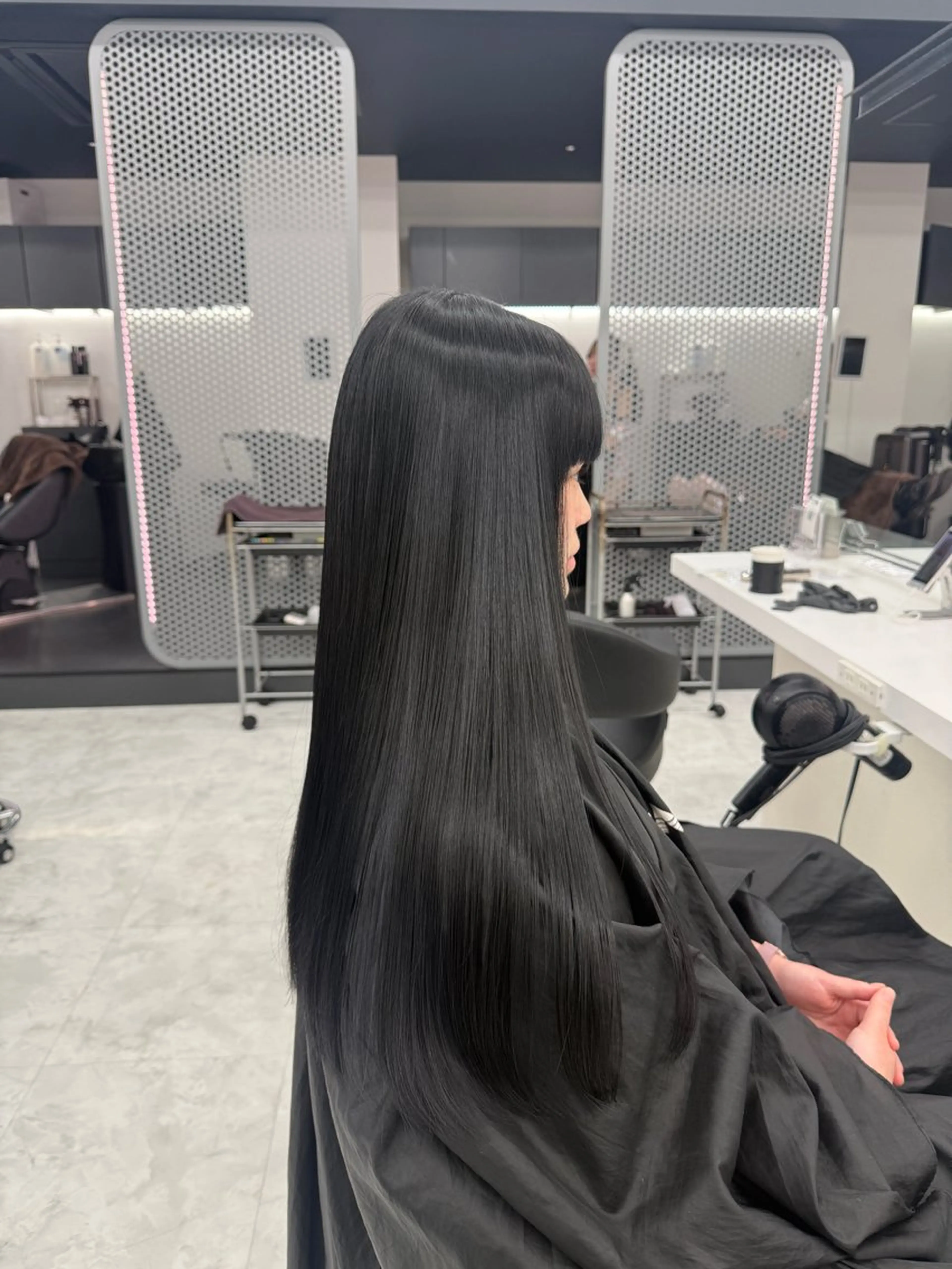 ロング カラー ヘアアレンジ 黒髪 ブルーカラー ブルーブラック ヘアカラー トリートメント ヘアセット 🎀Girly艶髪カ ラー🎀Harukaのヘアスタイル