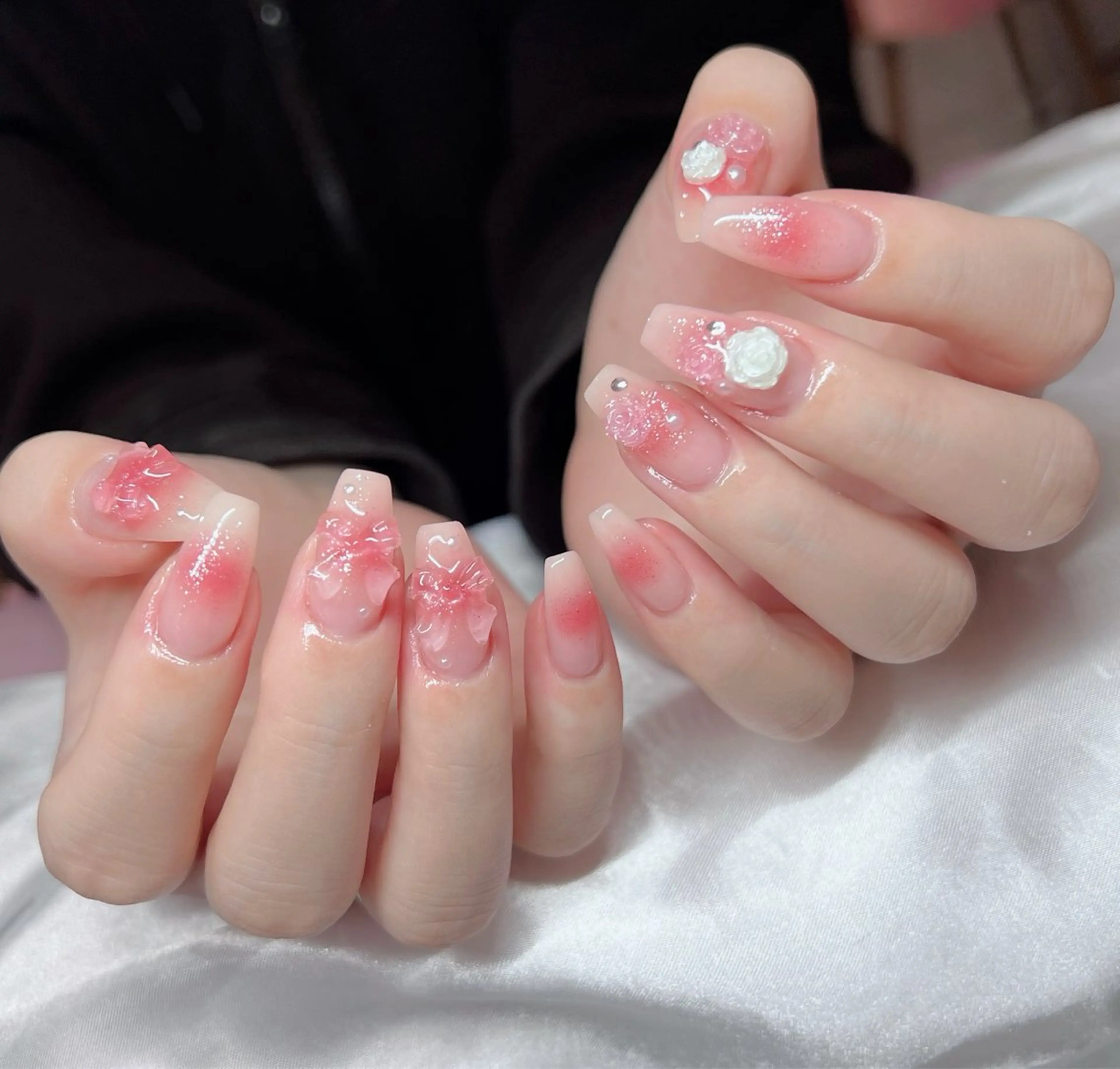 ネイル ハンドネイル 🎀PG🩵 ネイルサロンのネイルデザイン