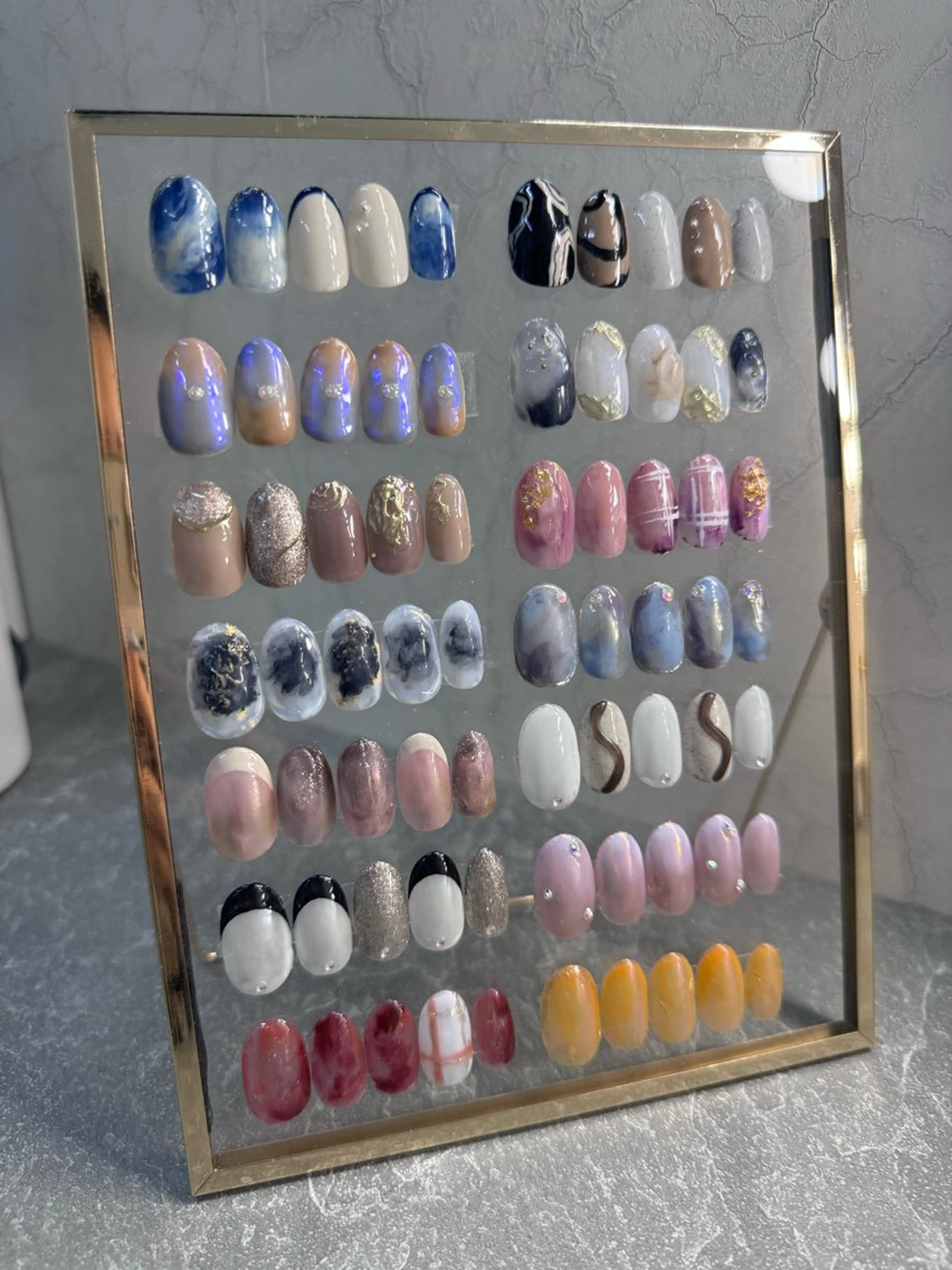 ネイル フレンチネイル マグネットネイル ニュアンスネイル ワンカラーネイル ハンドネイル GRANDE大須 Cecil💜のネイルデザイン