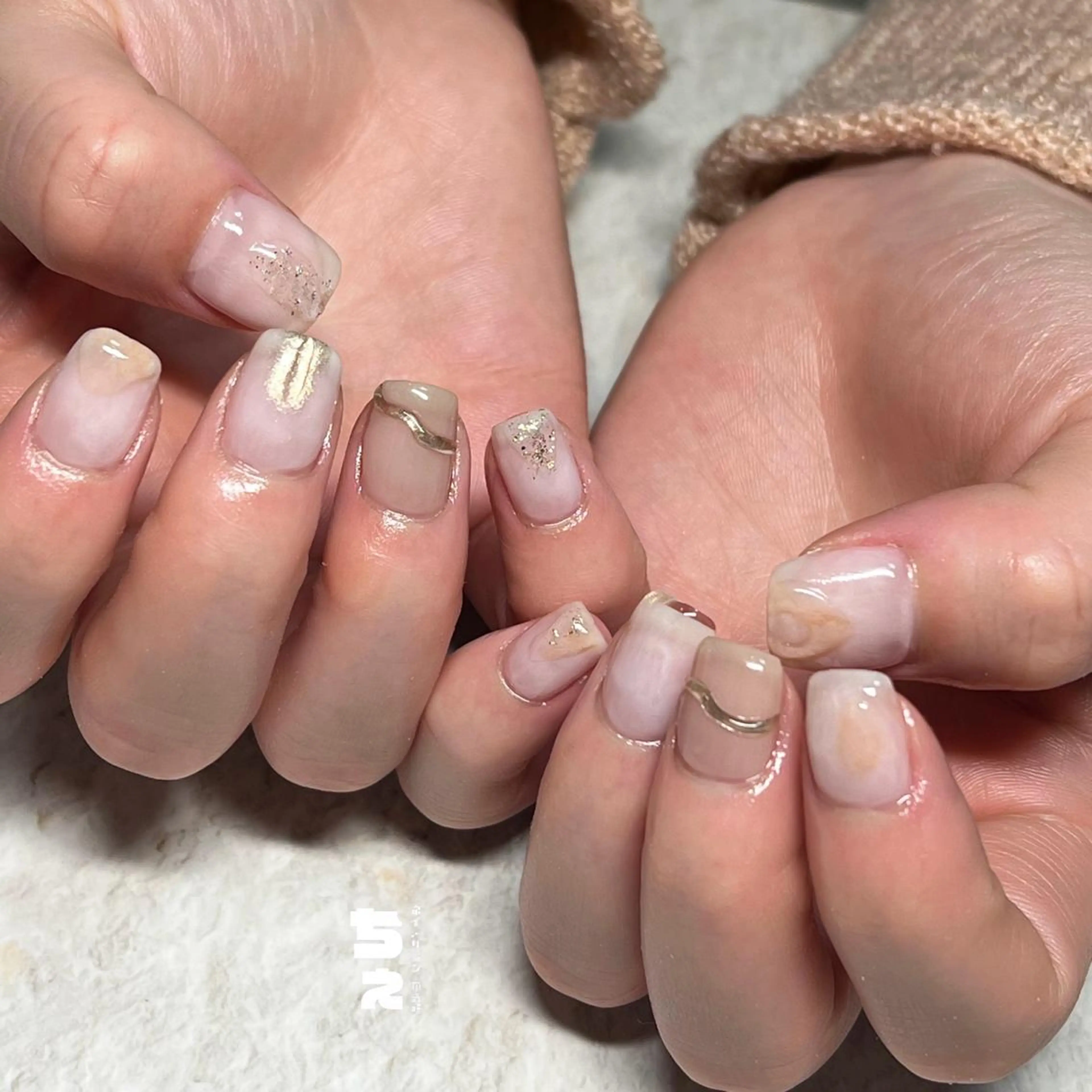 ネイル ニュアンスネイル ショートネイル スクエアネイル ハンドネイル nail salon CHEのネイルデザイン