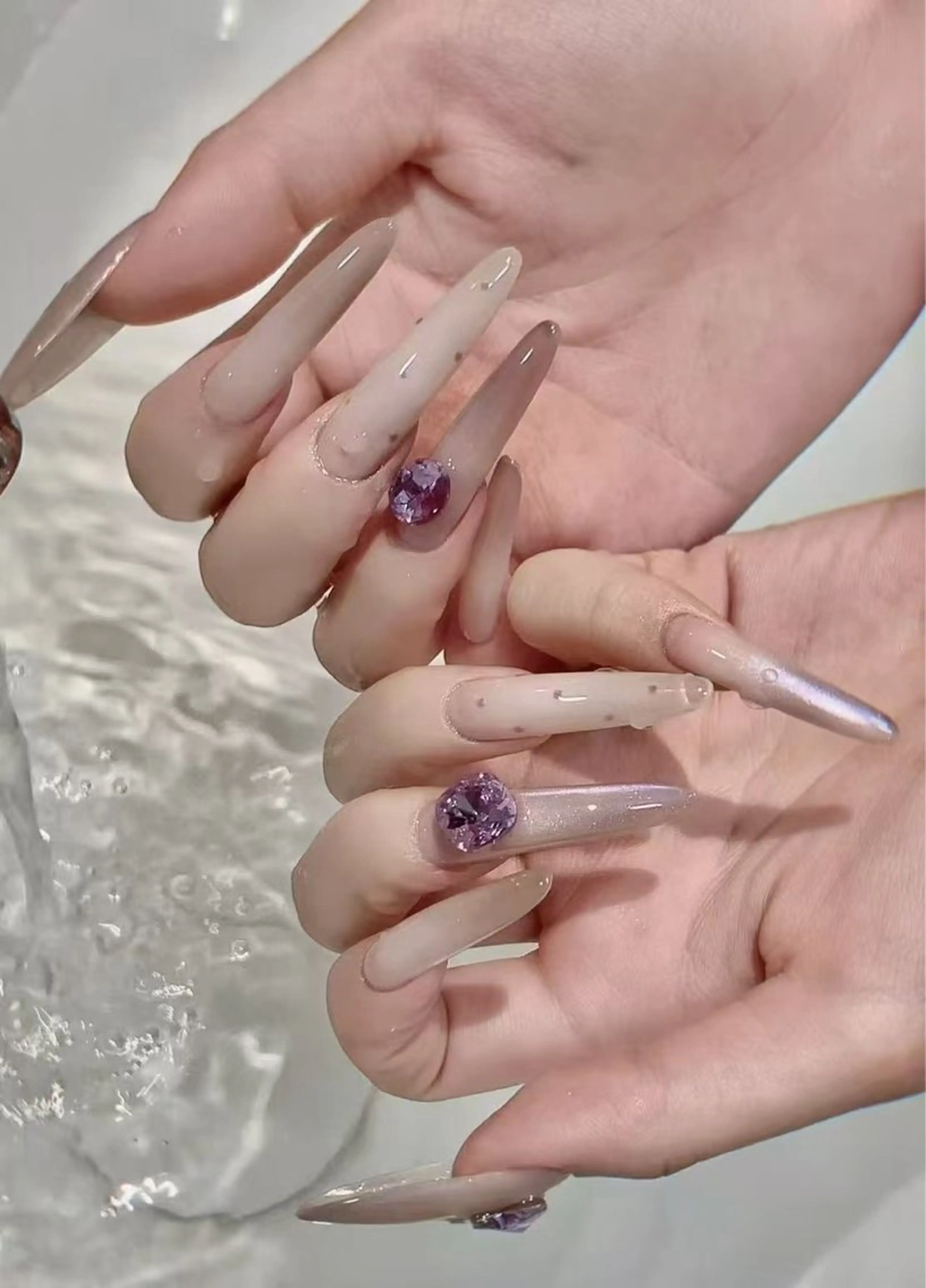 ネイル オーロラネイル フラワーネイル フットネイル フレンチネイル ジェルネイル ハンドネイル BabyYouMi nailのネイルデザイン