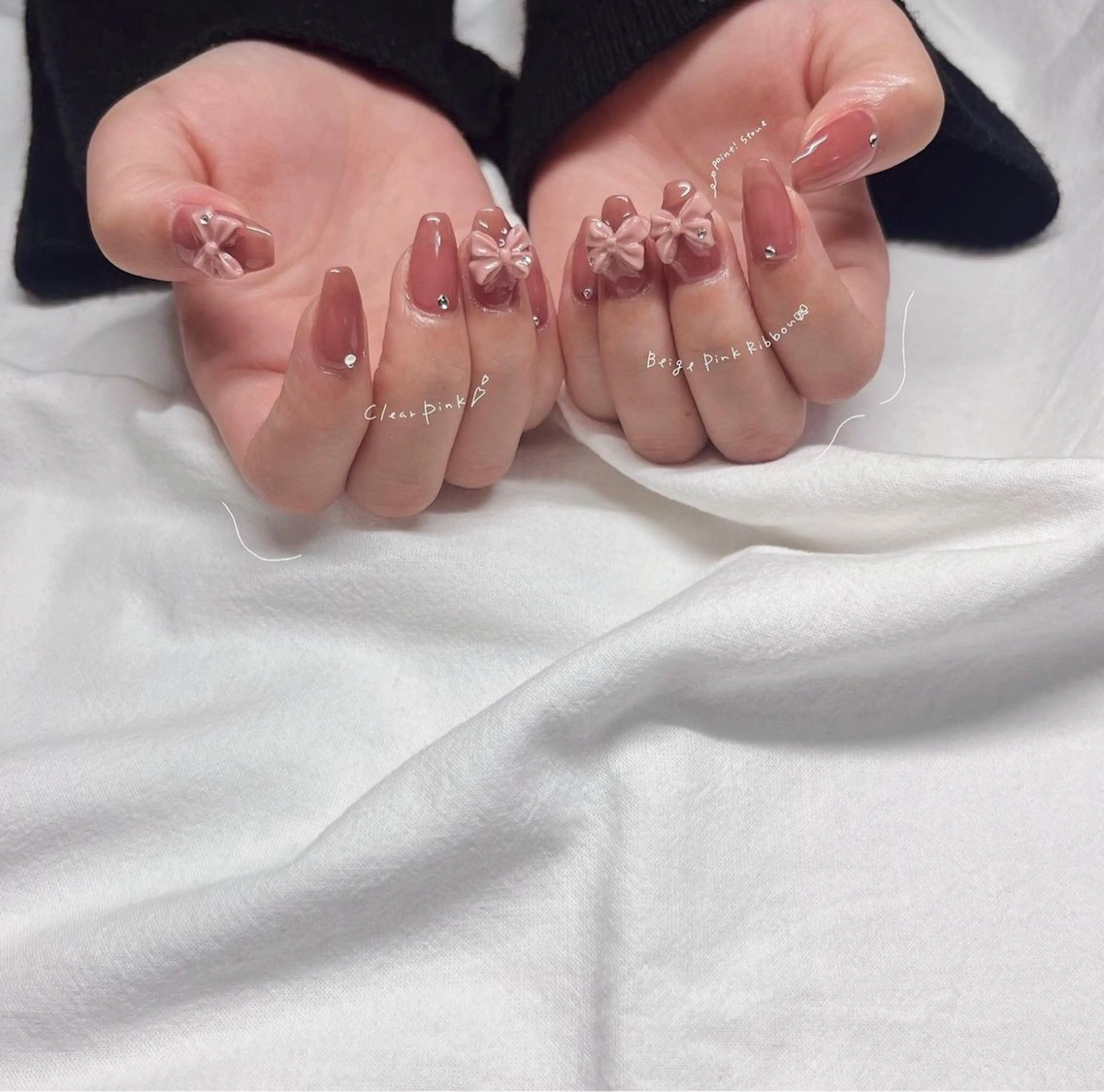 ネイル 氷ネイル・うるうるネイル ニュアンスネイル ワンカラーネイル ピンク リボン ハンドネイル &. momoのネイルデザイン