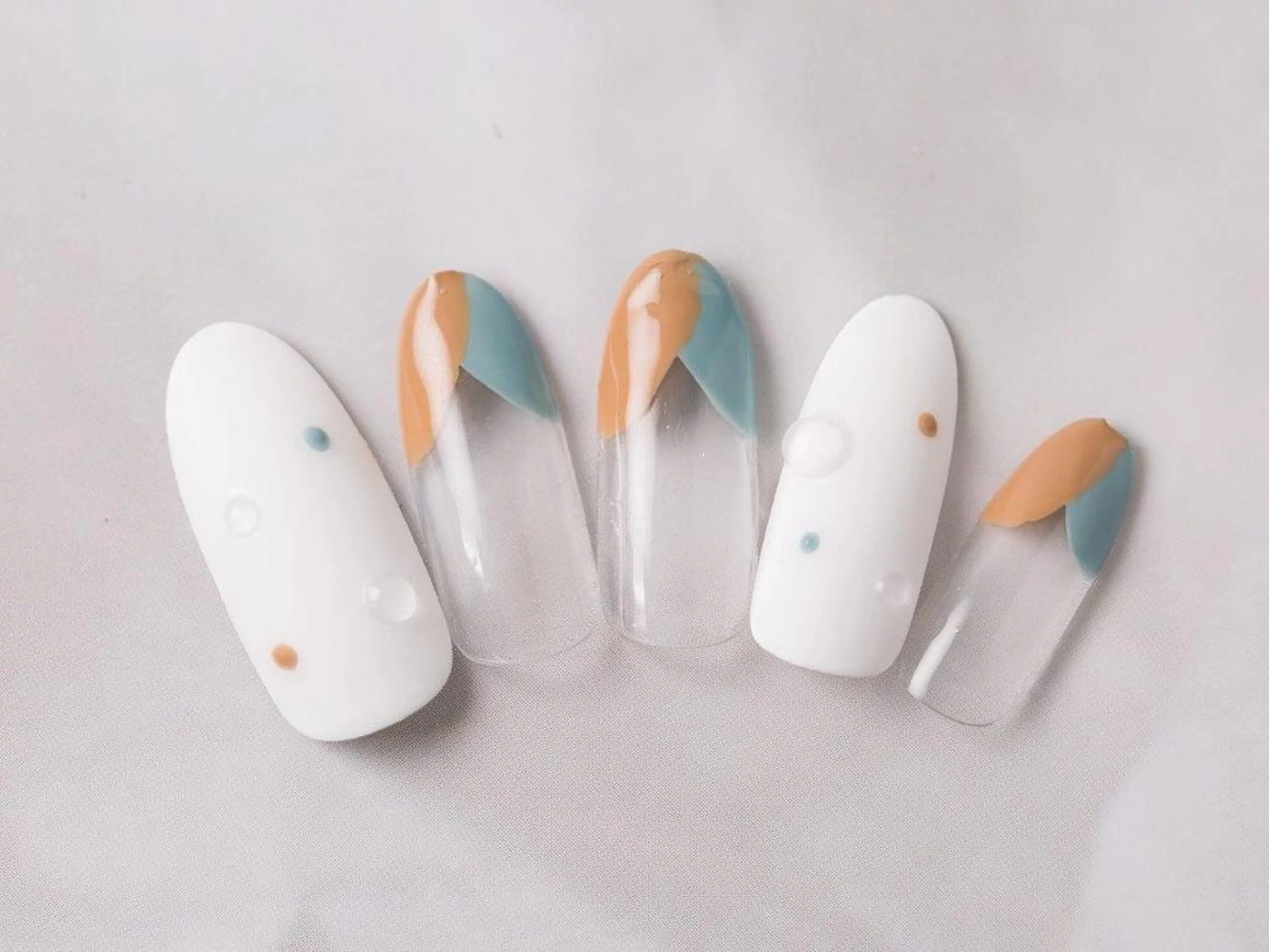 ネイル アートネイル シンプルネイル Nail Eyeのネイルデザイン