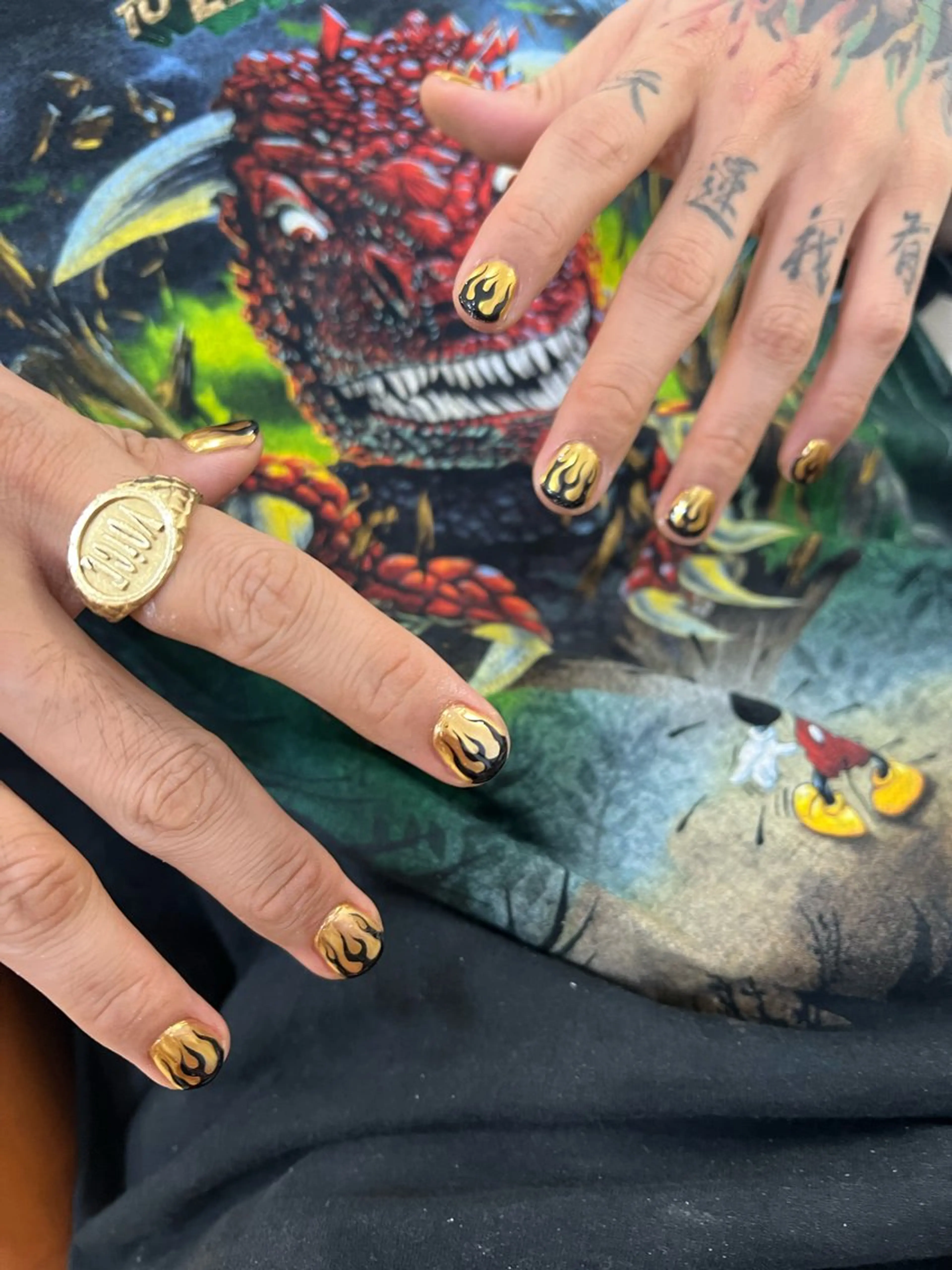 ネイル ハンドネイル フットネイル ハンドケア Nes.Nail所属・Miyagi Asamiのネイルデザイン