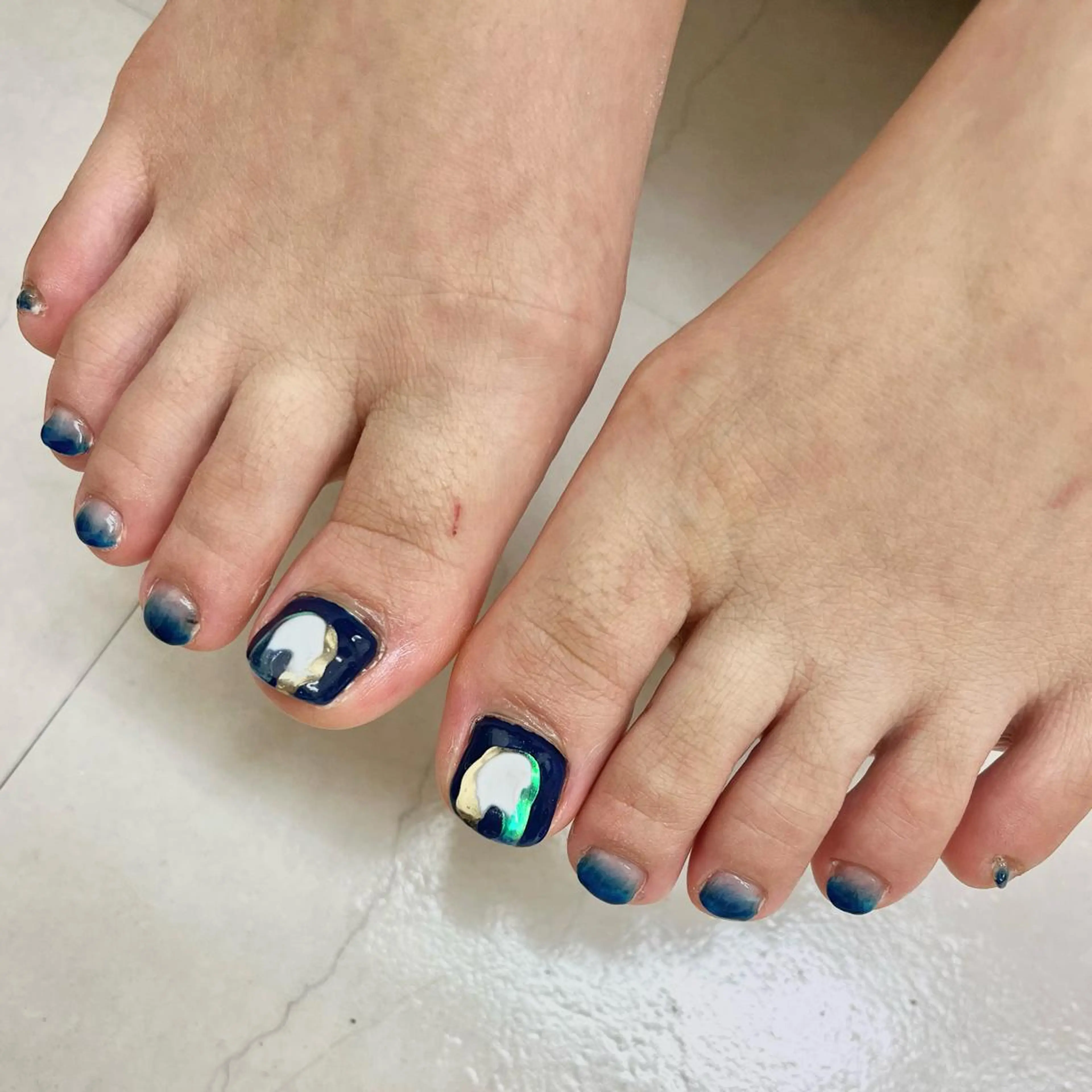 ネイル グラデーション ニュアンスネイル One’Ness所属・One’Ness Nana🤍のネイルデザイン