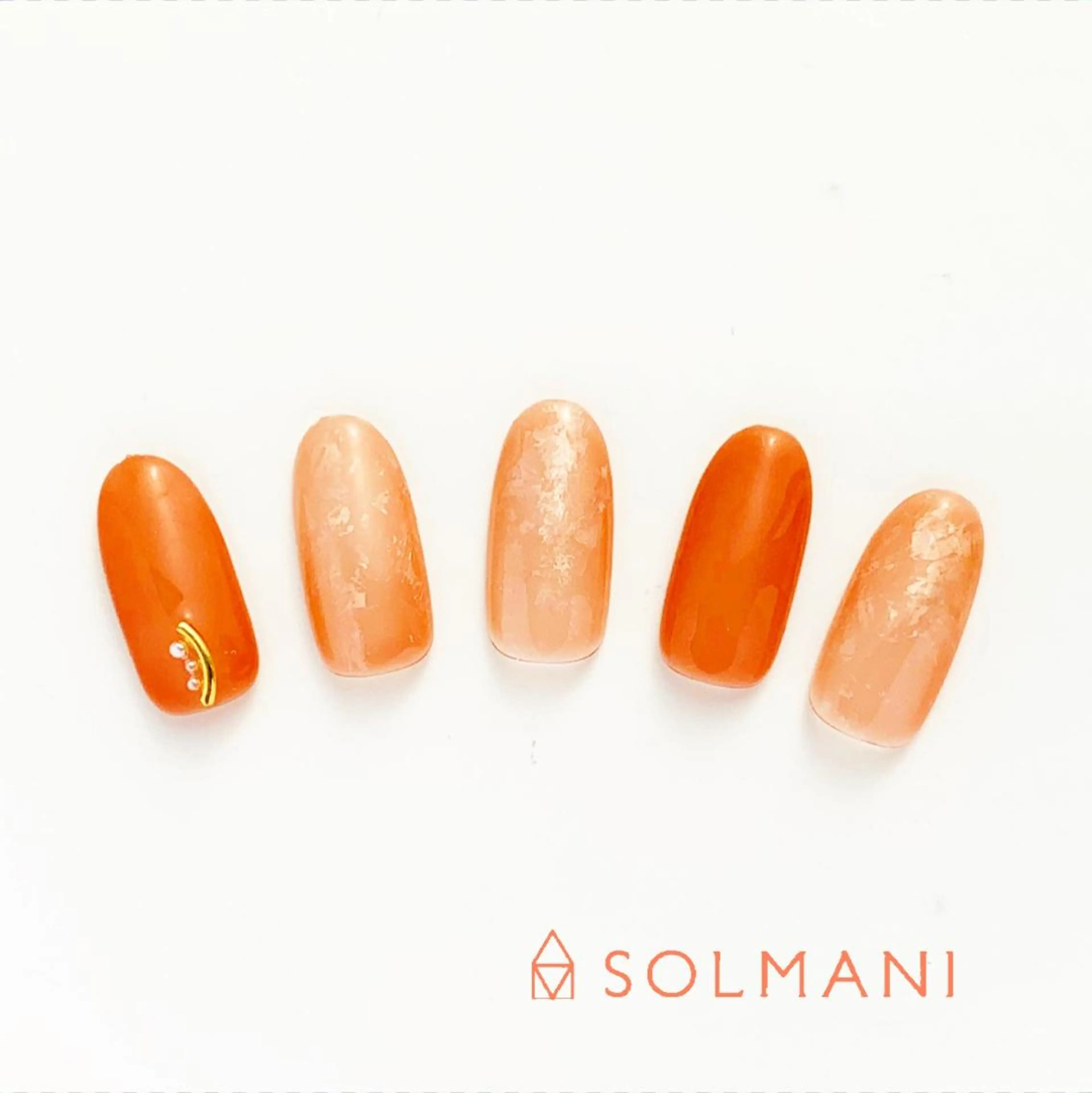 ネイル シンプルネイル SOLMANI 予約担当のネイルデザイン