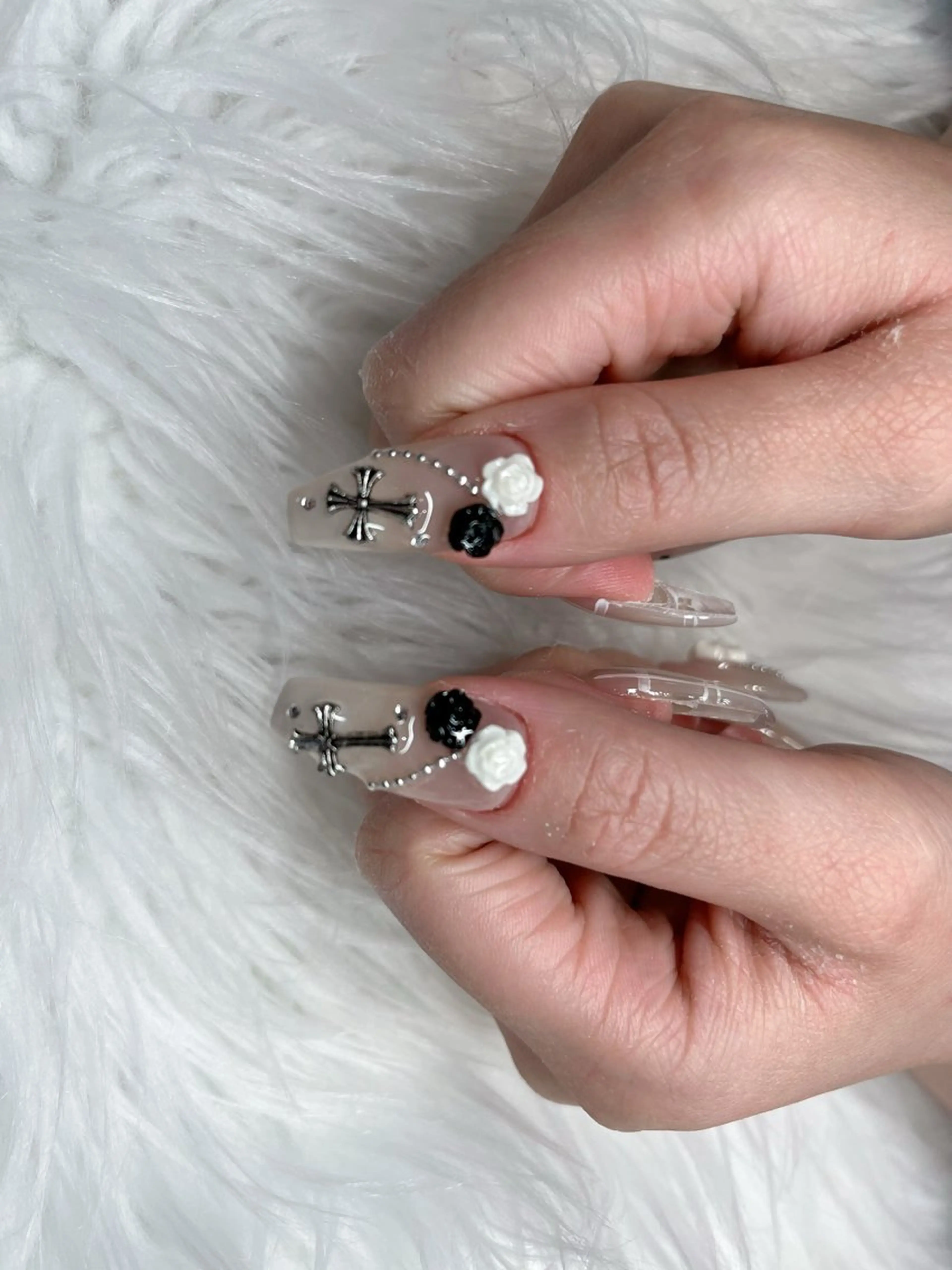 ネイル フレンチネイル ガラスフレンチ ロングネイル マグネットネイル ニュアンスネイル XIMINANAIL SALON堀江店のネイルデザイン