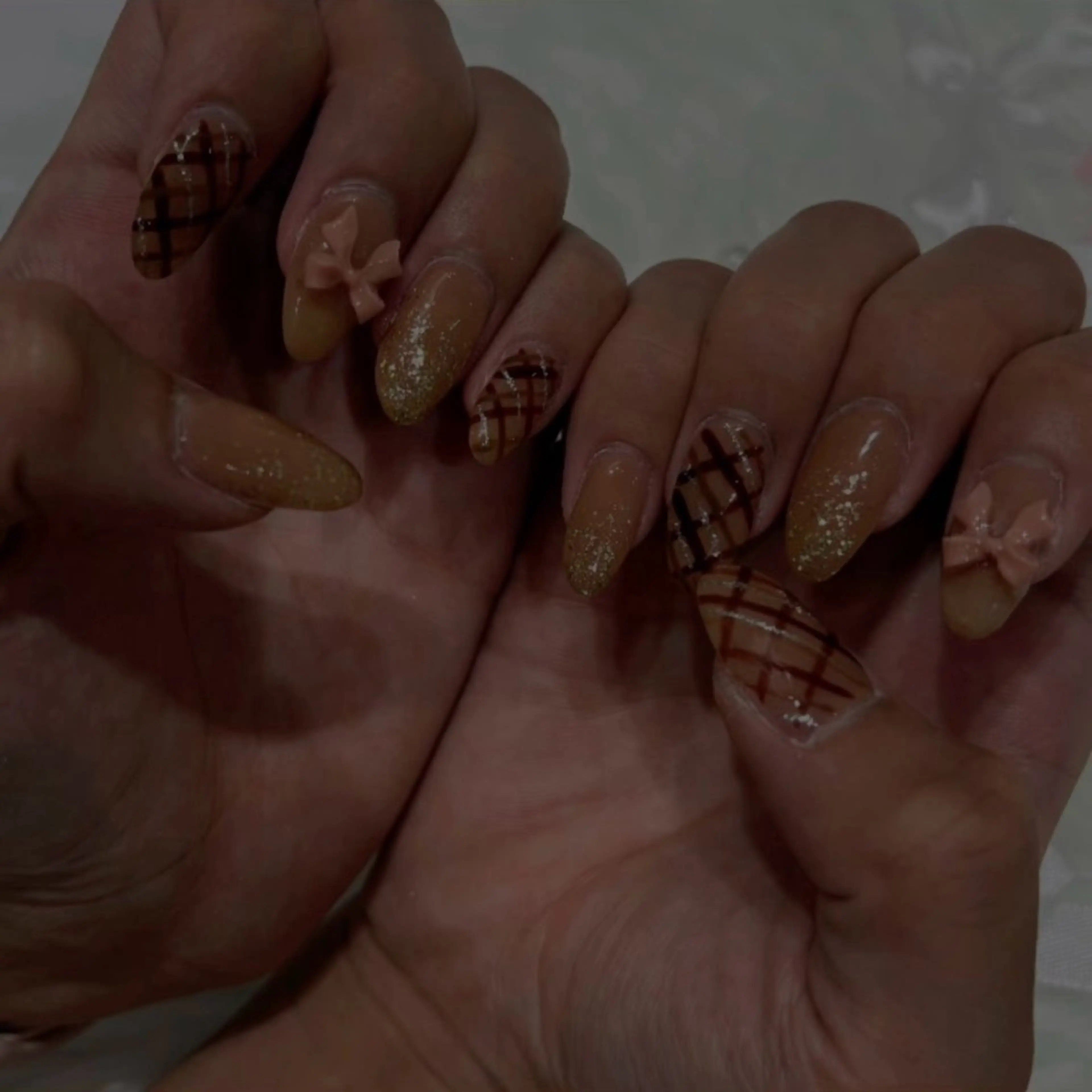 ネイル アートネイル 長さ出し フットネイル ハート キラキラネイル Vante梅田店所属・vante_aimi .パラジェル取扱店のネイルデザイン