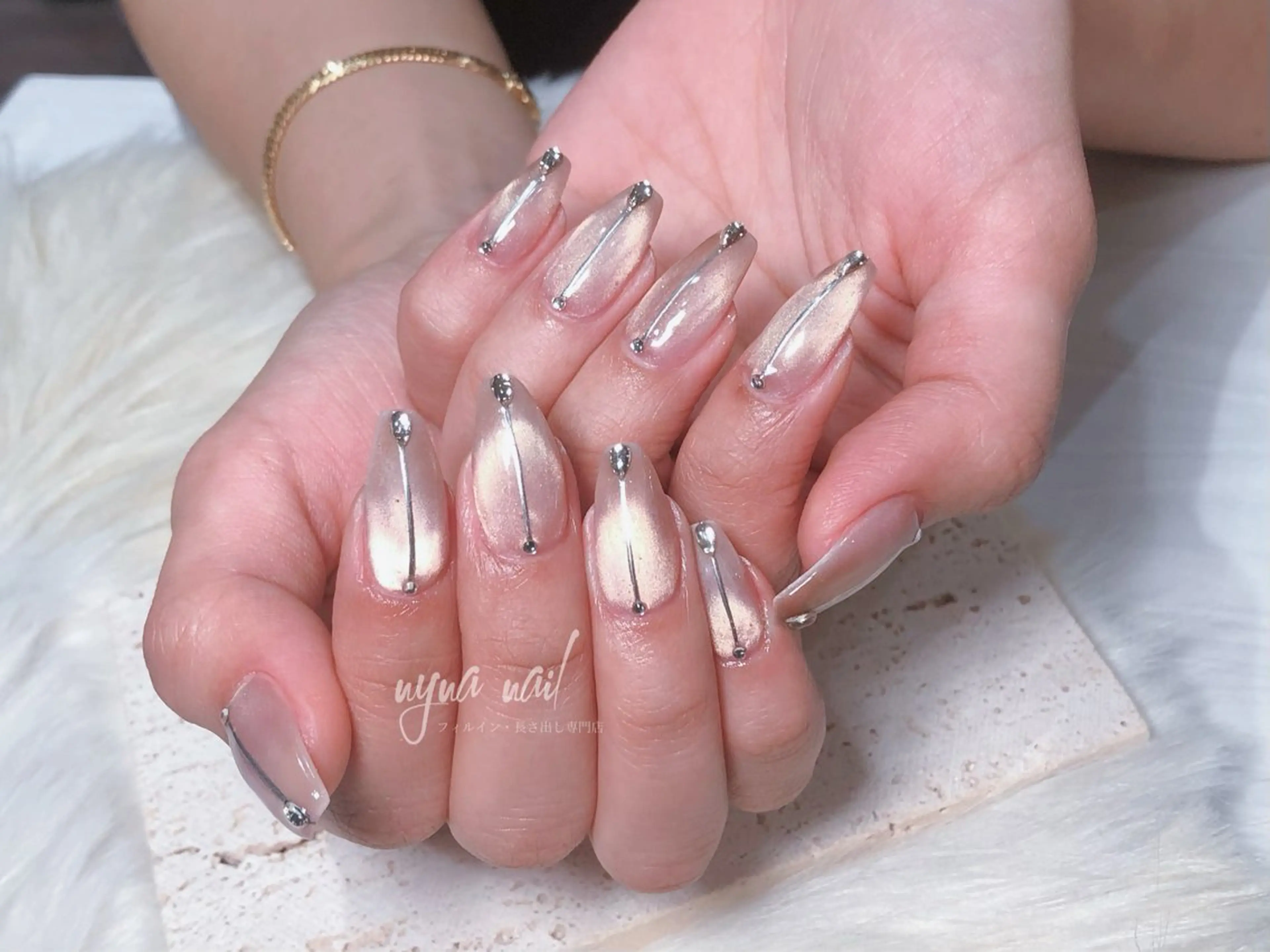 ネイル ハンドネイル 長さ出し専門 nynaのネイルデザイン