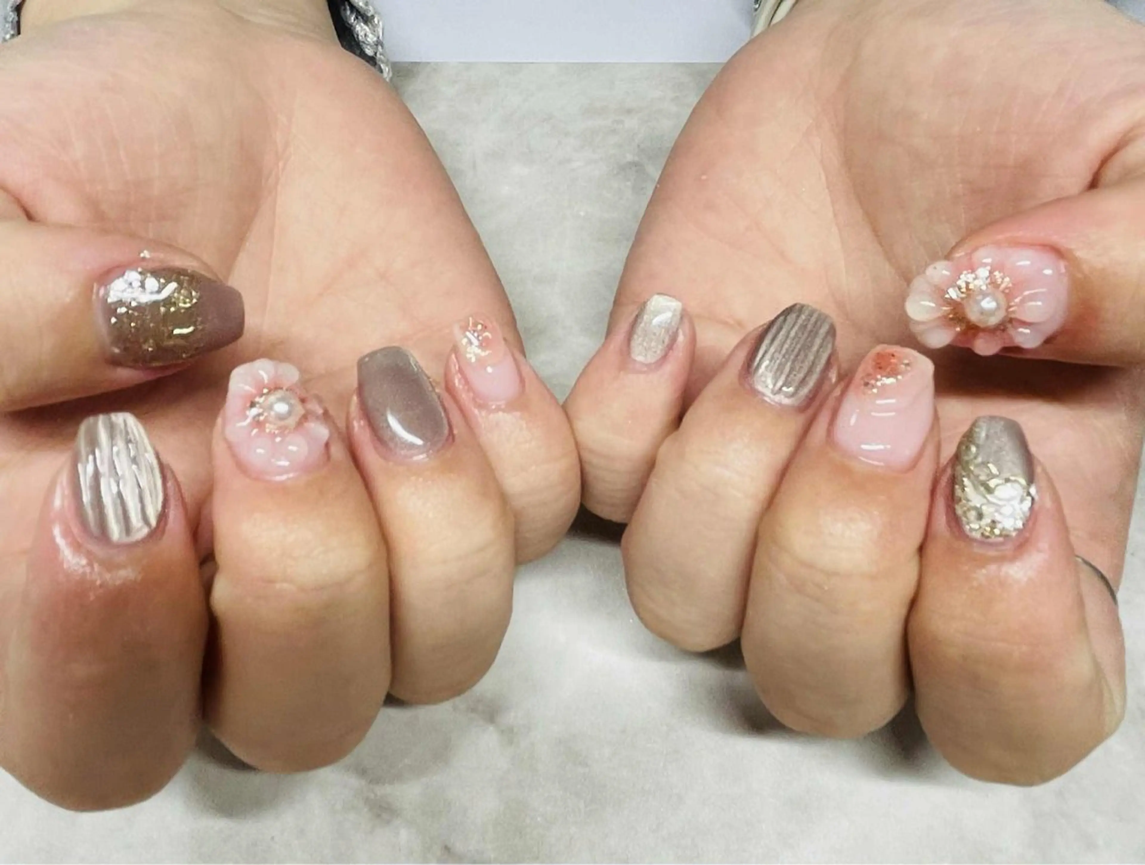 定額デザインネイル(オフ有り)の写真