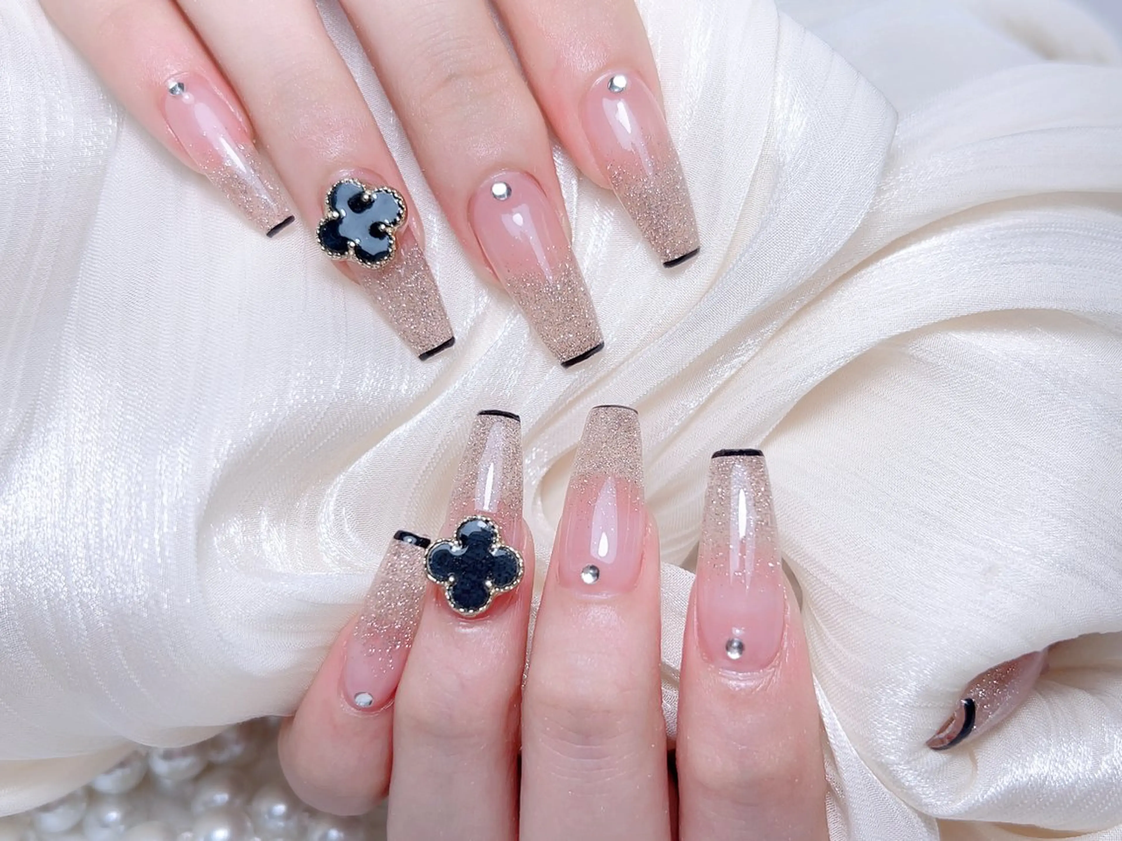 ネイル ハンドネイル M🌷nail 長さだし専門店のネイルデザイン