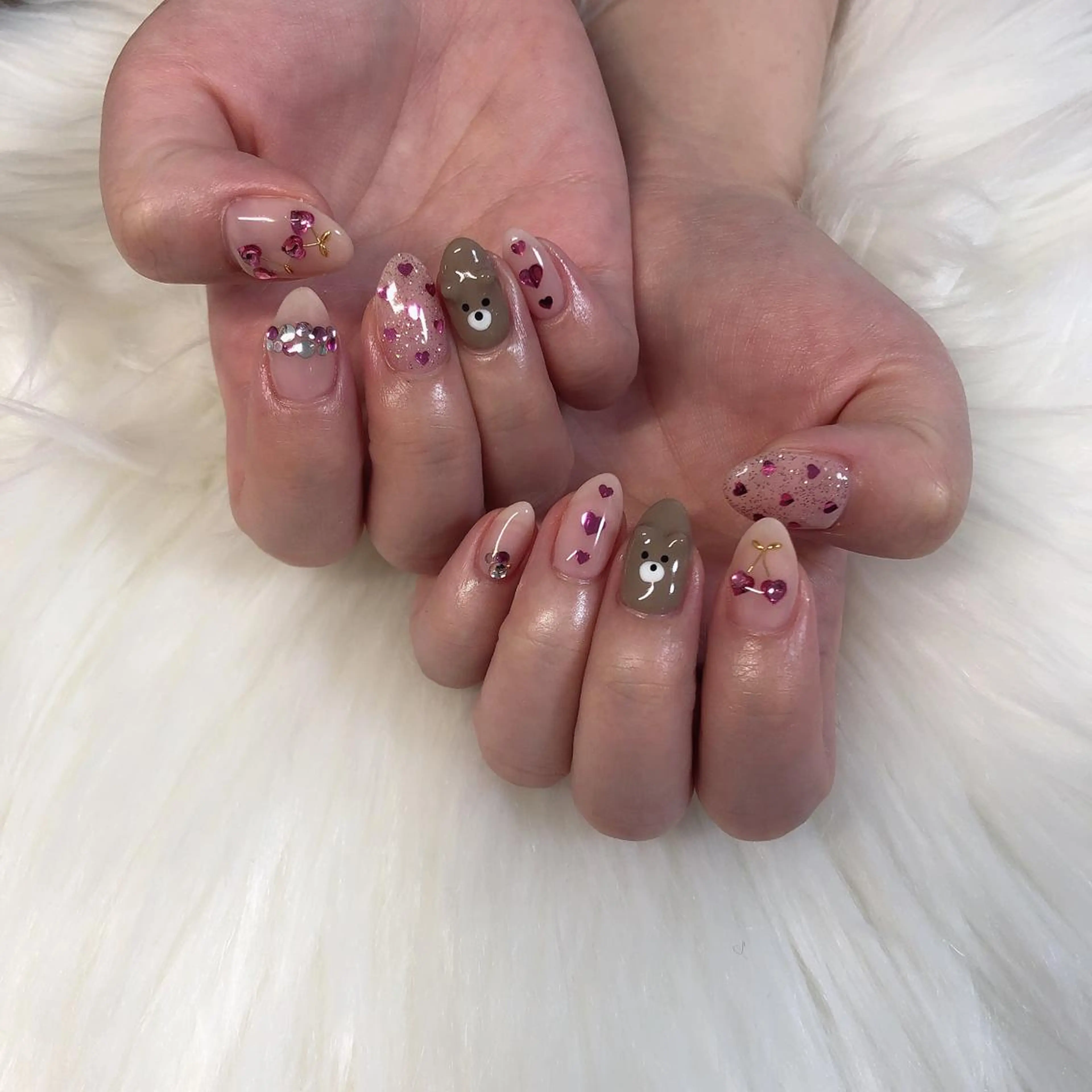 ネイル ハンドネイル 西岡 杏のネイルデザイン