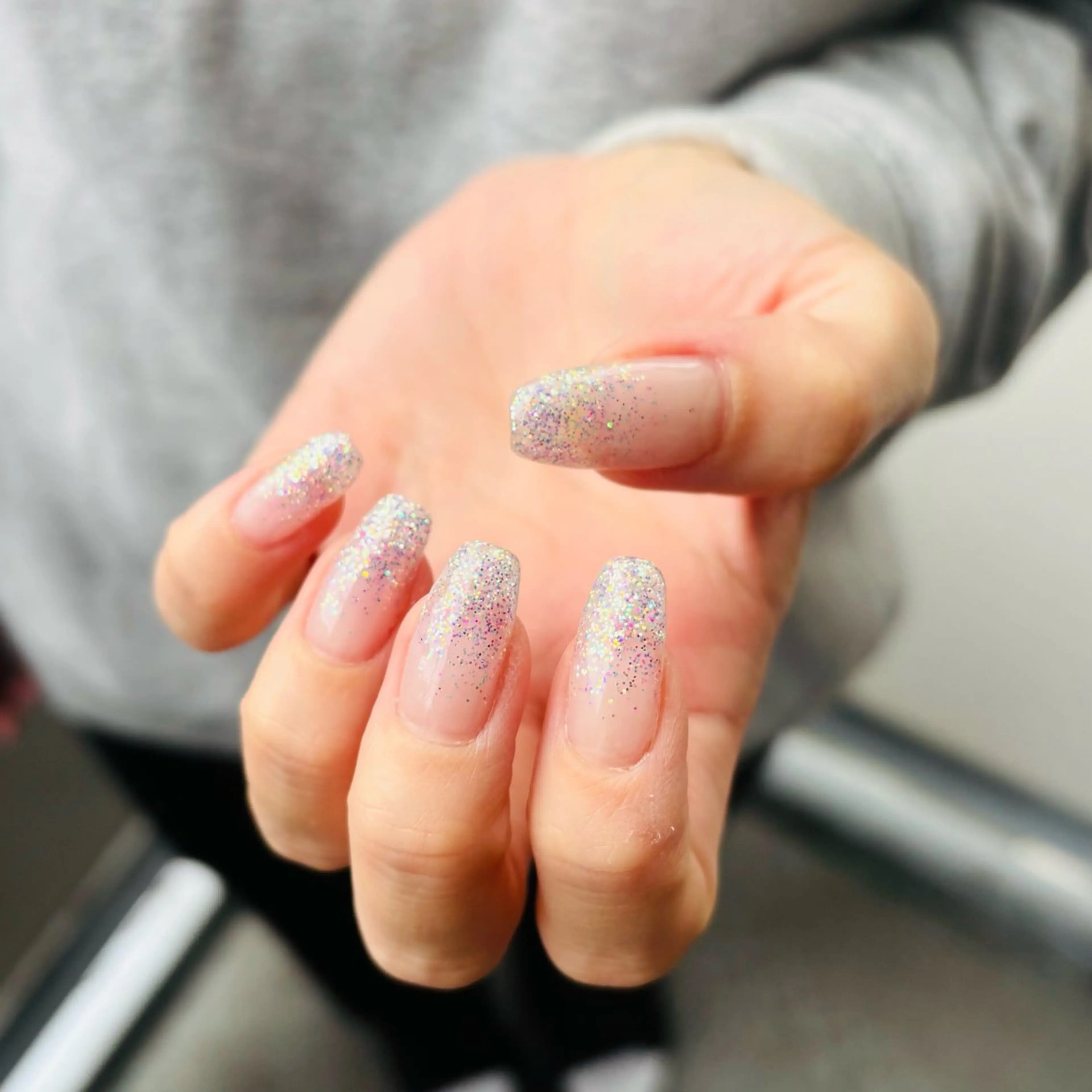 ネイル グラデーション ラメ(グリッター) ラメグラデーション 🌸yura🌸 ／ネイル／AO府中のネイルデザイン