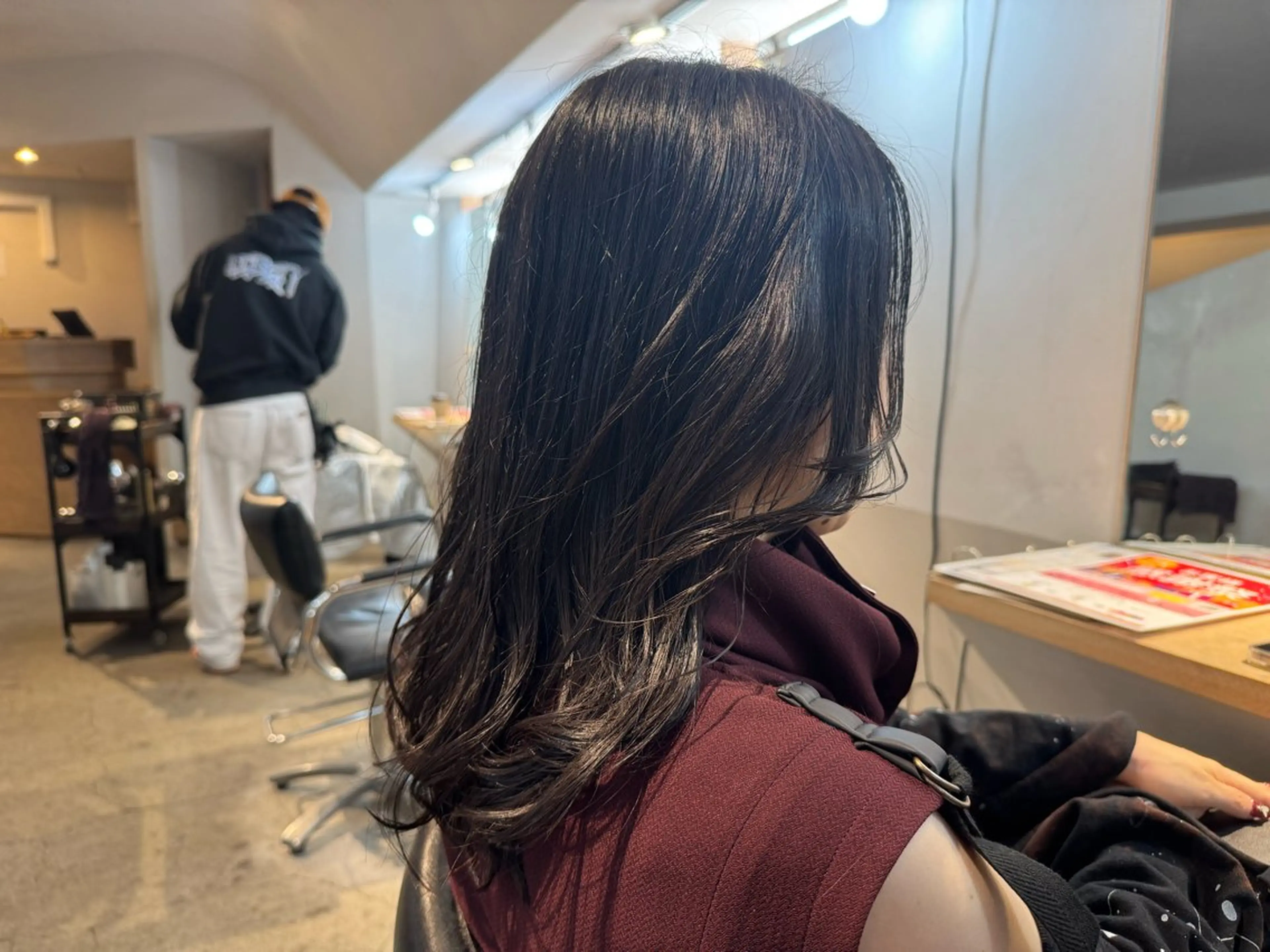 ミディアム カラー カット ヘアカラー トリートメント 近野 浩隆のヘアスタイル