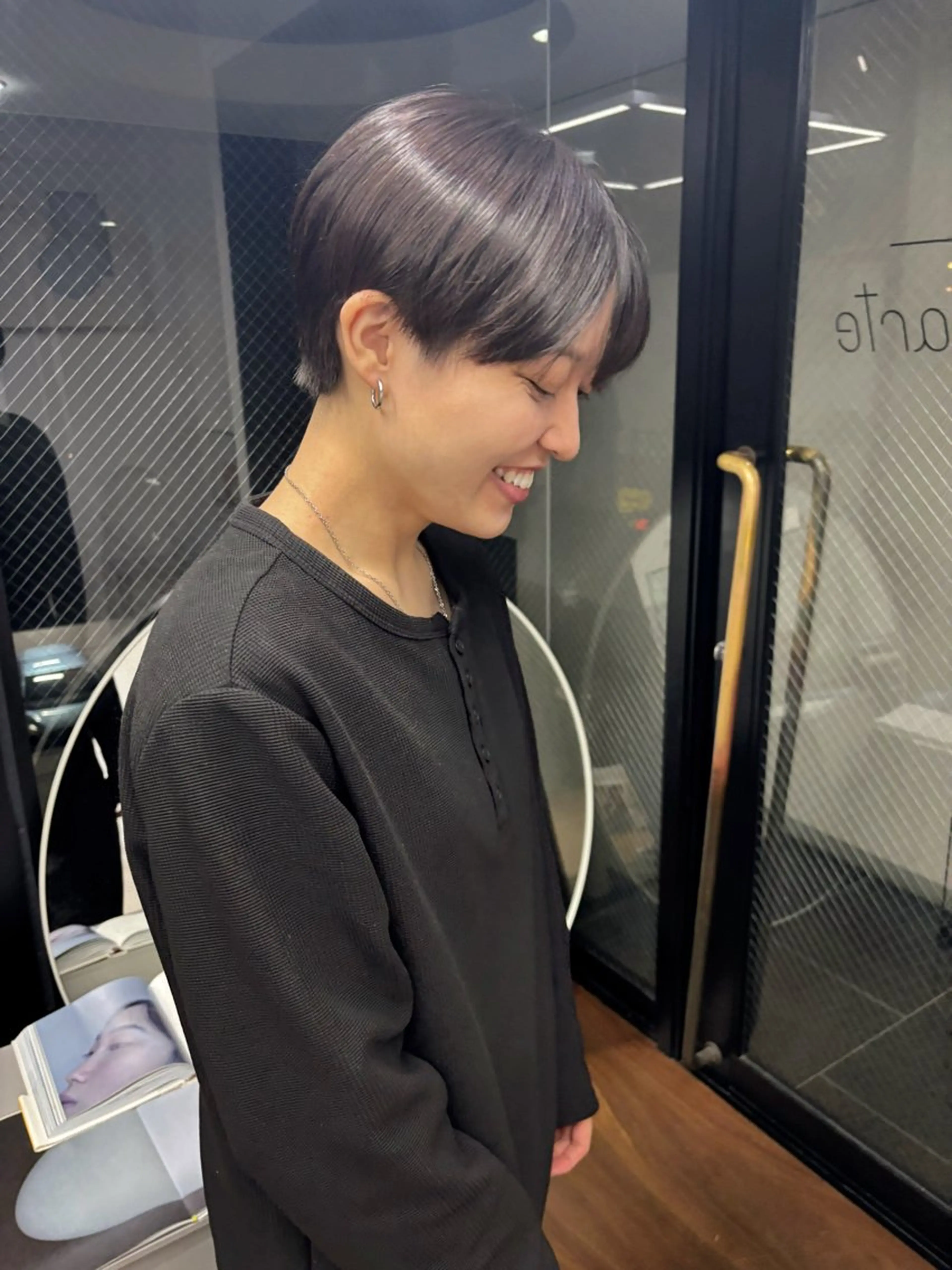 ショート ショートヘア 柔らかストレートと ツヤカラー/和田陽向のヘアスタイル