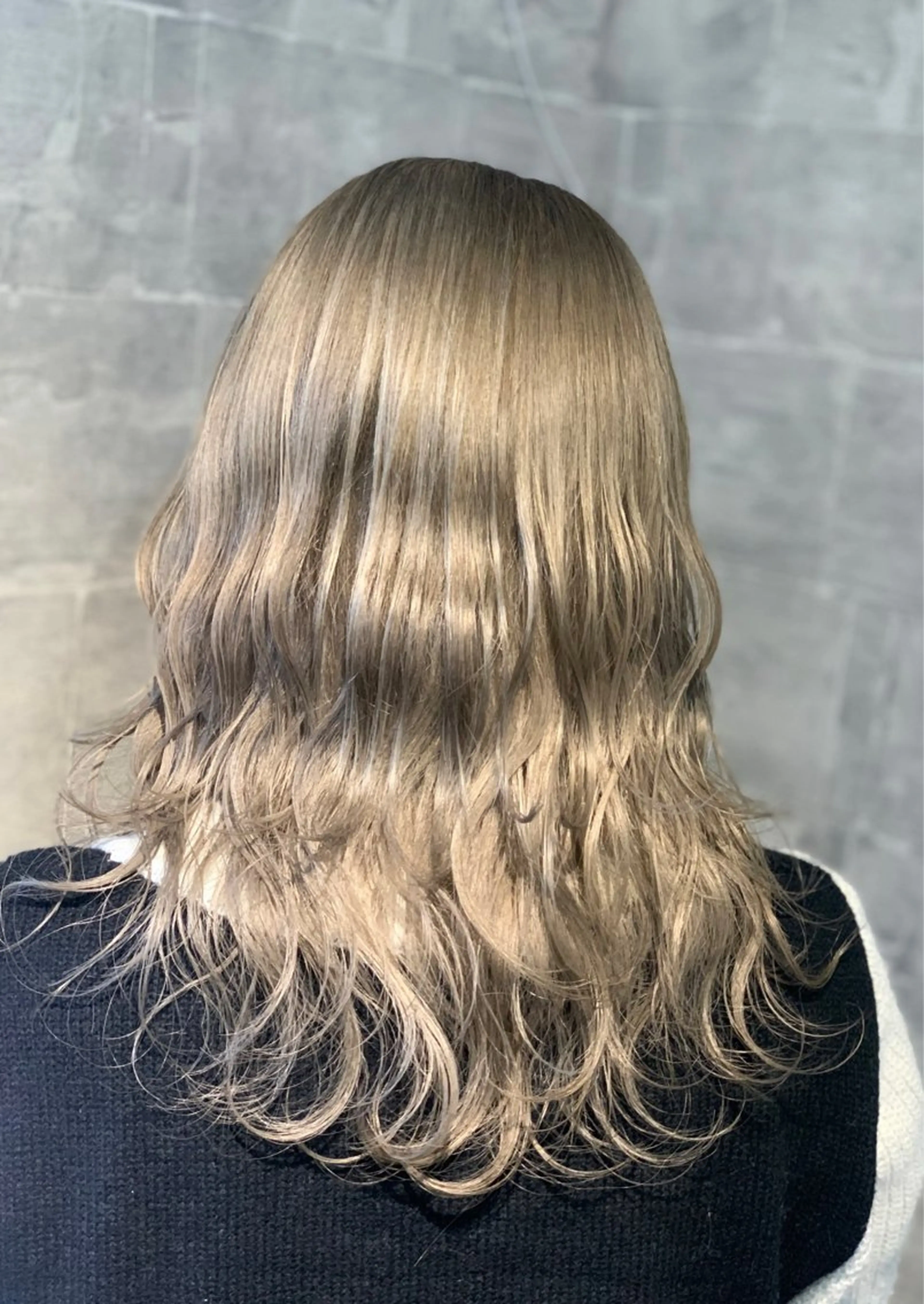 セミロング セミロングパーマ ボブ 顔まわりレイヤー 顔周りカット ハイライト ank classic hair【アンククラシックヘアー】所属・バレイヤージュ ハイライト　齋藤祐哉のヘアスタイル