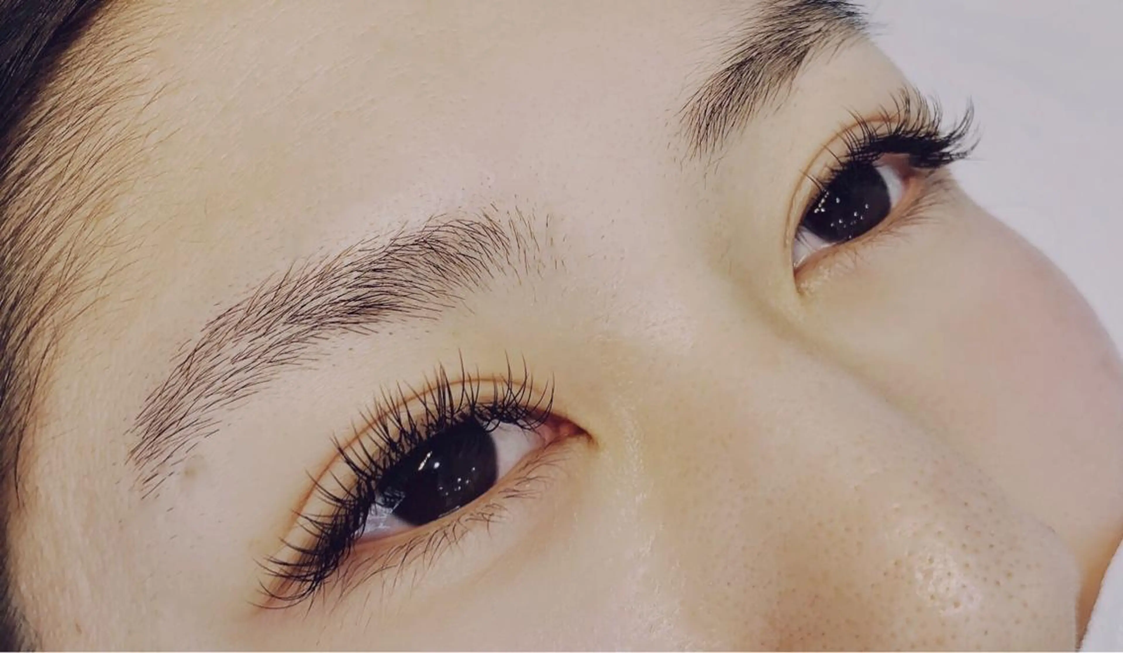 マツエク・マツパ 付け放題 フラットラッシュ 目尻長め プライベートサロン tieleのマツエク・マツパデザイン