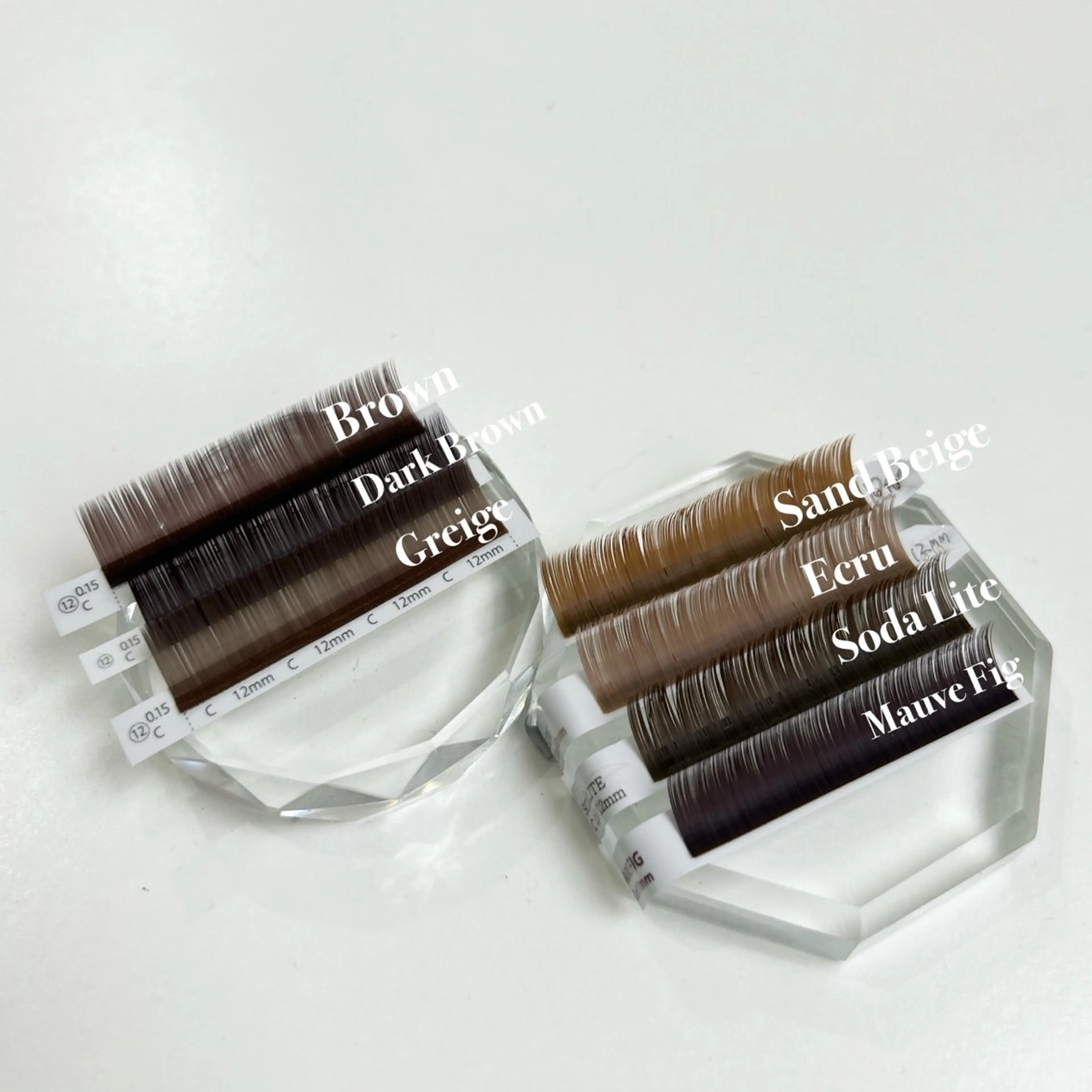 オールブラウン🧋🤎 フラットラッシュ 80本の写真