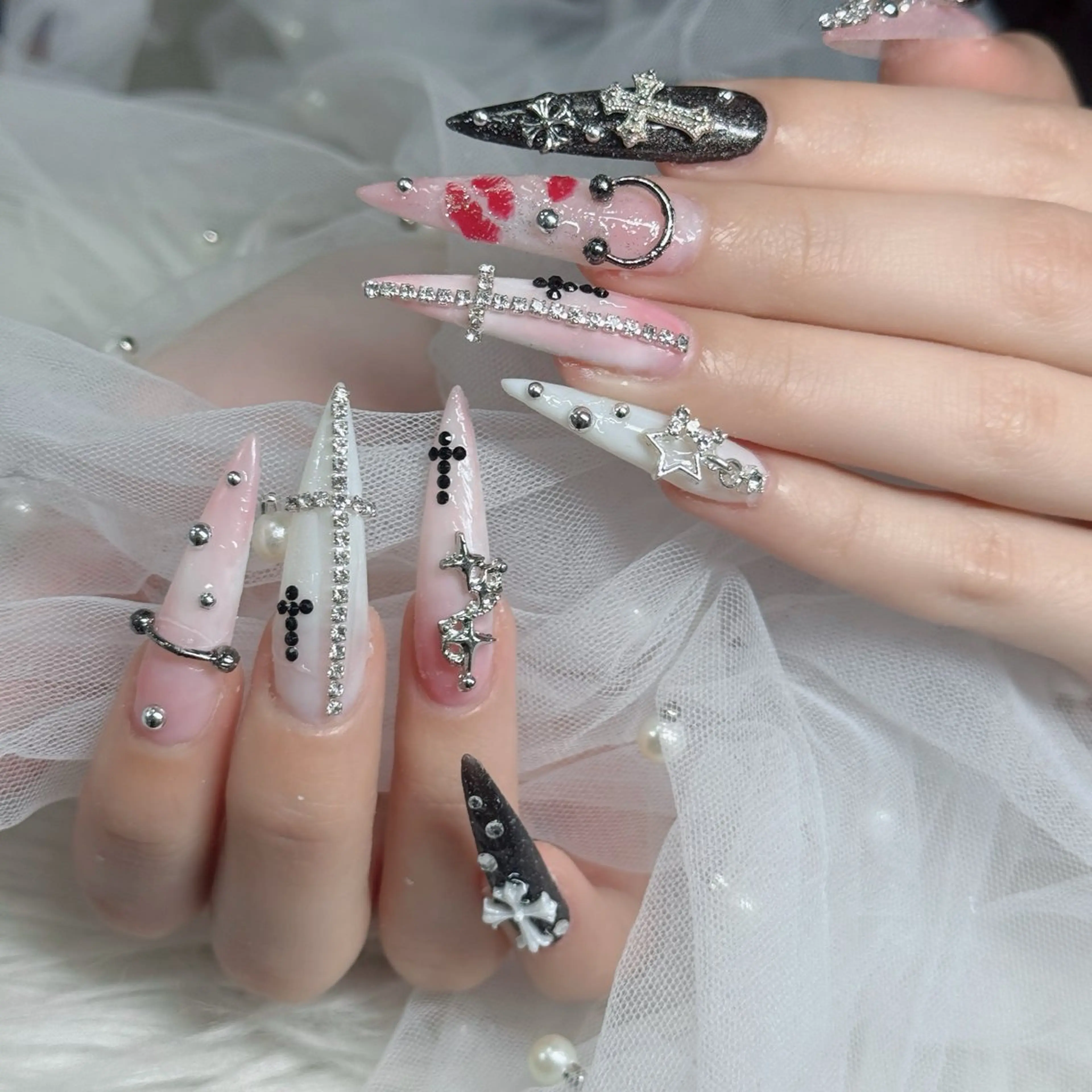 ネイル べっ甲ネイル チークネイル フラッシュネイル フラワーネイル フットネイル ハンドネイル Hani Nail Salonのネイルデザイン