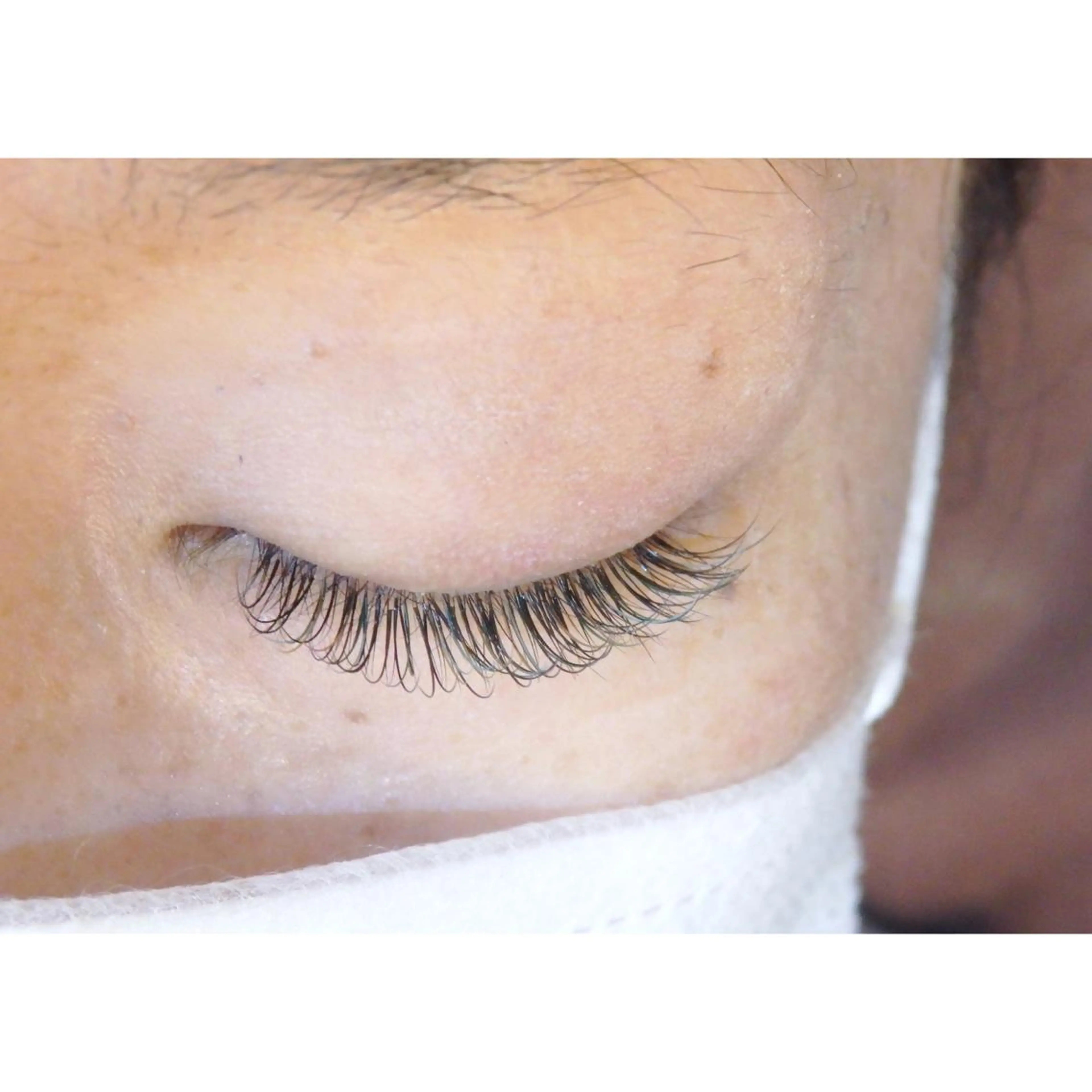 マツエク・マツパ まつげと眉の専門店　Sylph所属・西村 ちひろのマツエク・マツパデザイン