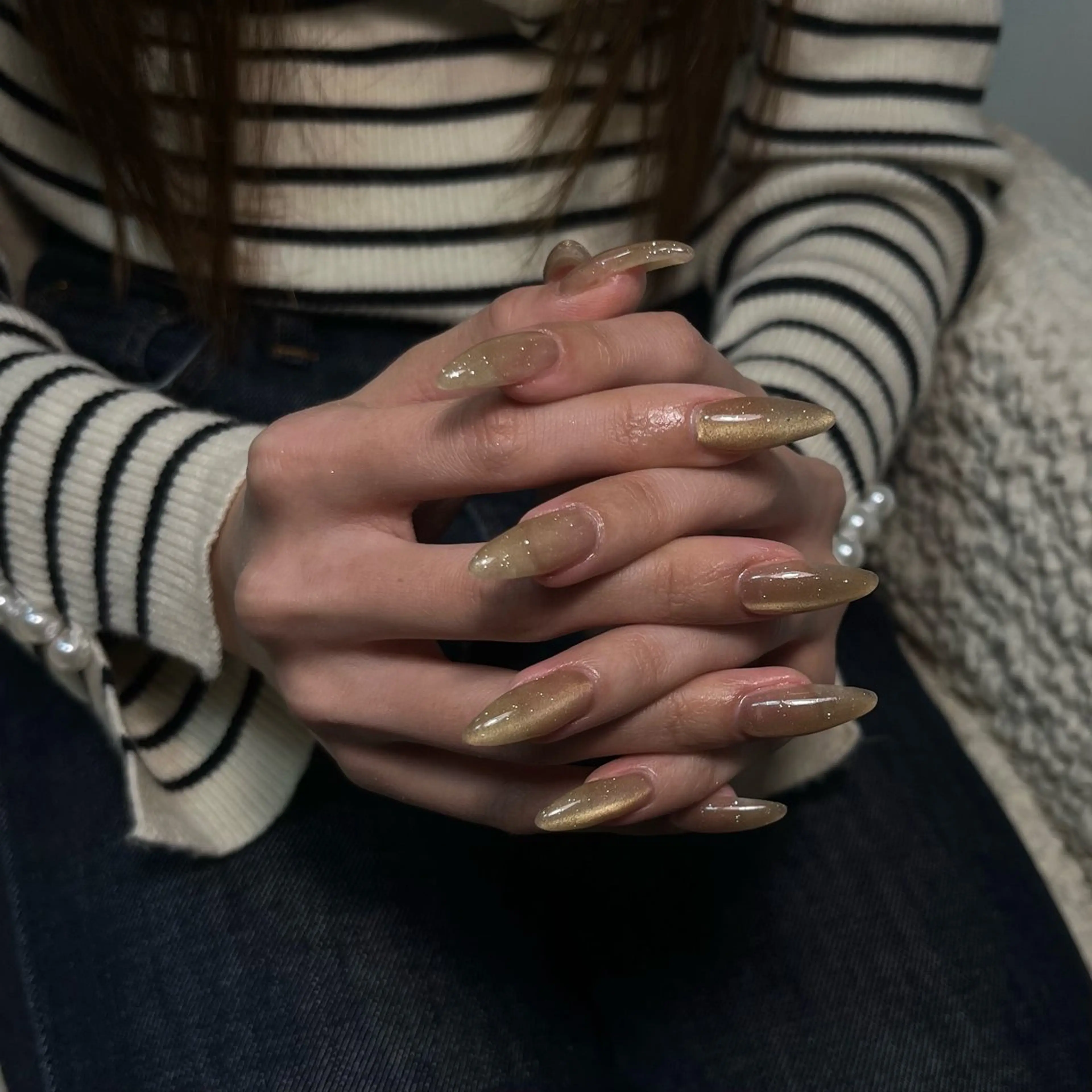 ネイル フラッシュネイル フラッシュマグ ロングネイル マグネットネイル nailsalon 702  小夏のネイルデザイン