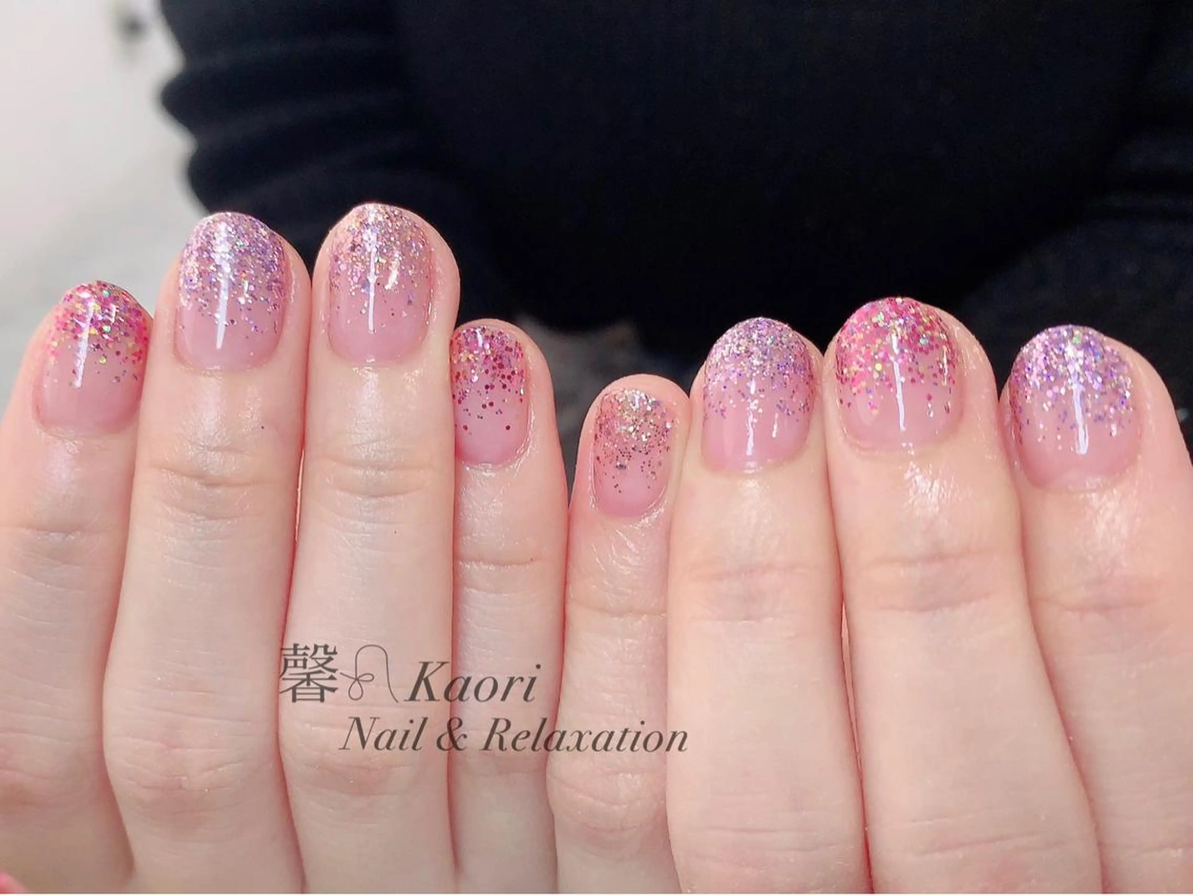 ネイル グラデーション ラメ(グリッター) ラメグラデーション ﾌｨﾙｲﾝ専門ﾈｲﾙｻﾛﾝ彩 博多駅前店所属・ネイルサロン 彩 irodoriのネイルデザイン
