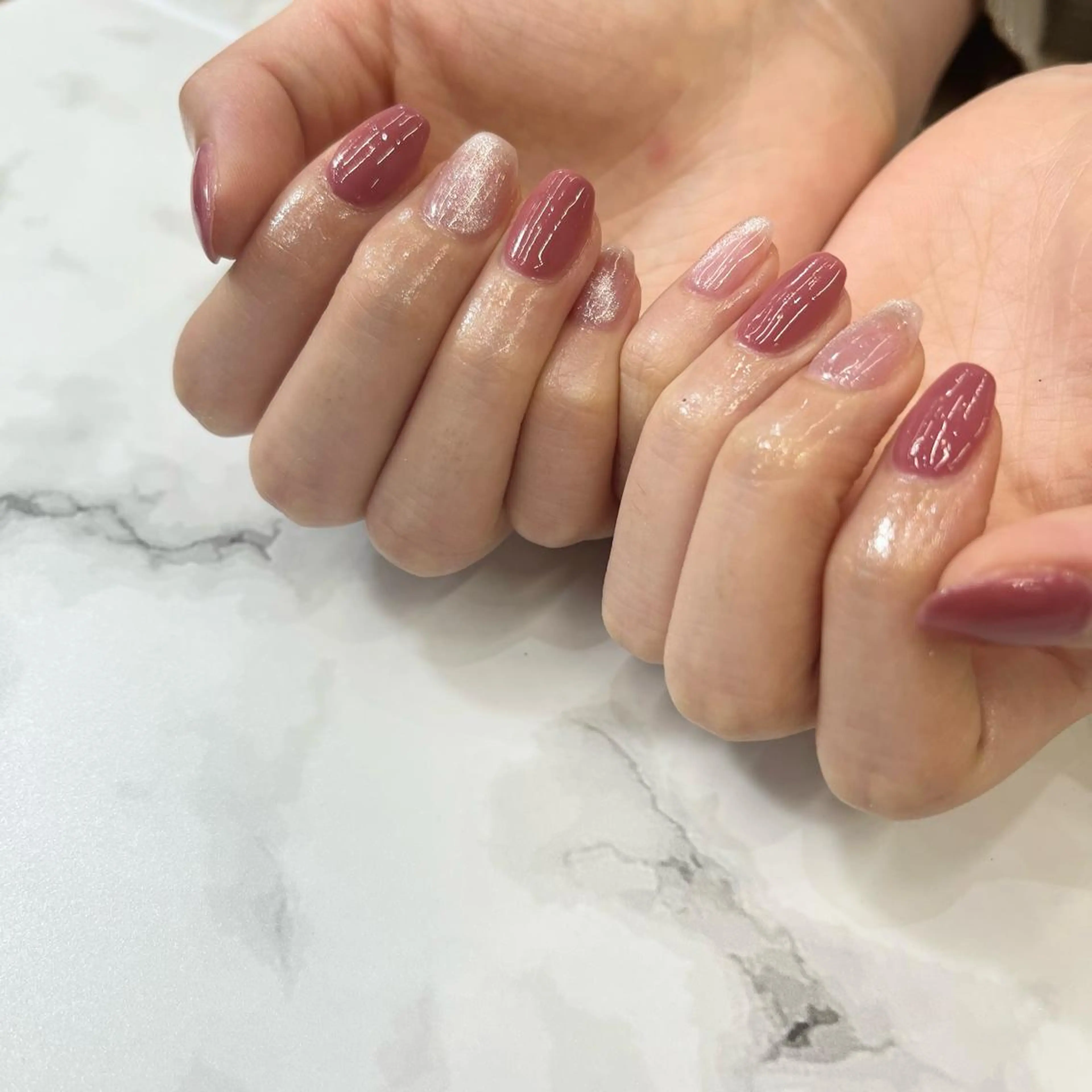 ネイル LovesLaughs下上津役店所属・くろせ れいのネイルデザイン