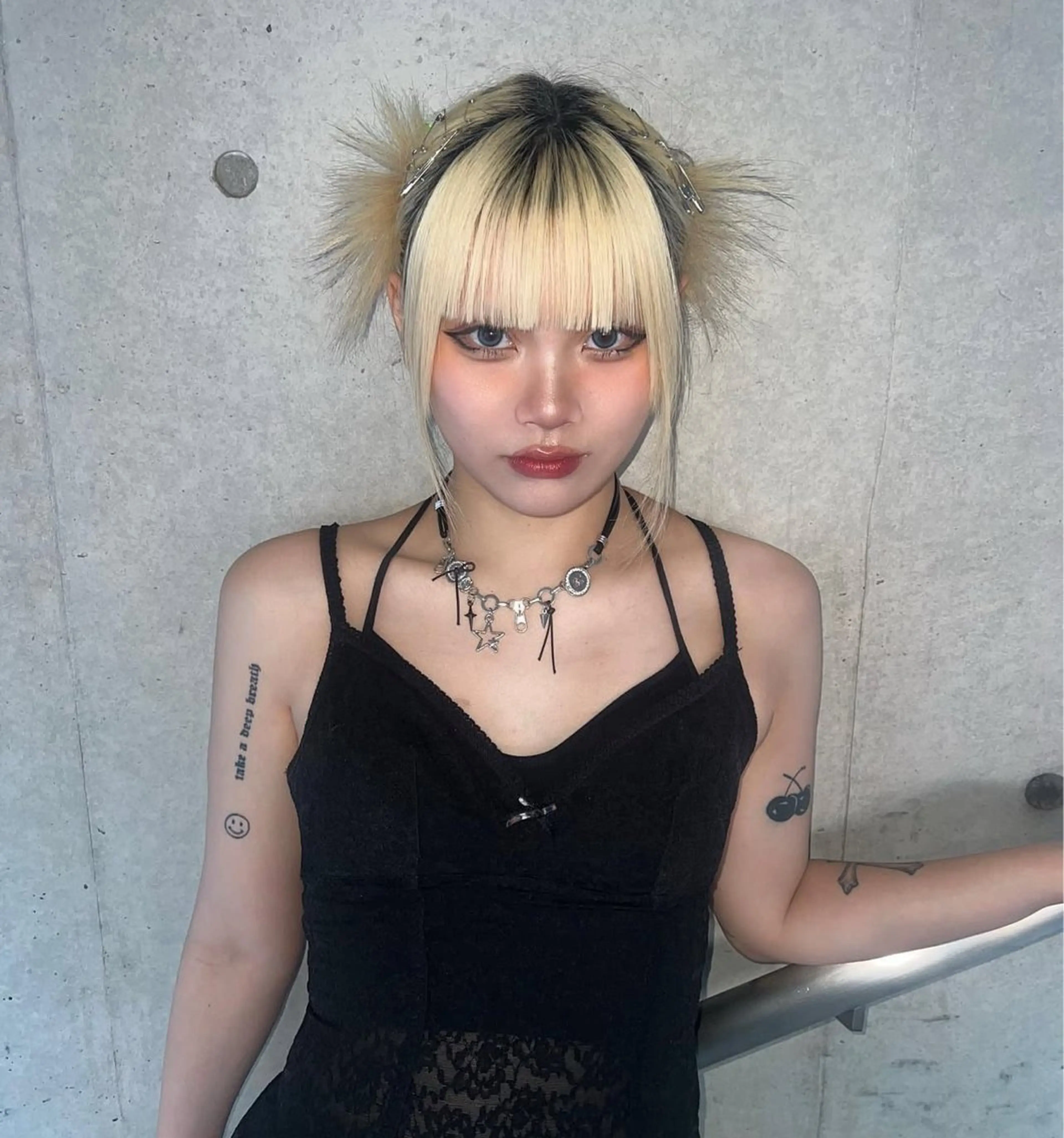 ロング miku /原宿美容師/y2kのヘアスタイル