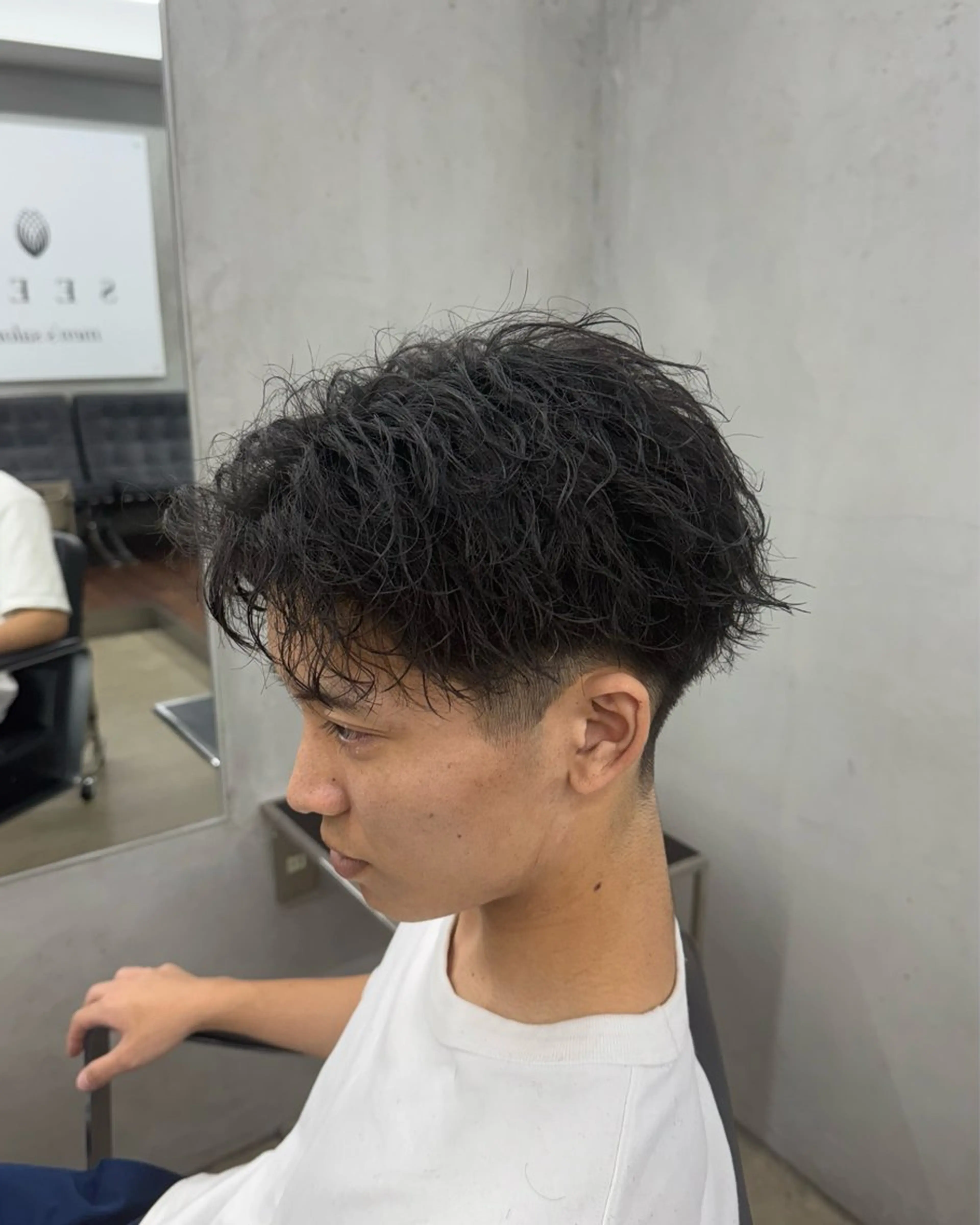 パーマ メンズ 田中 辰弥のヘアスタイル