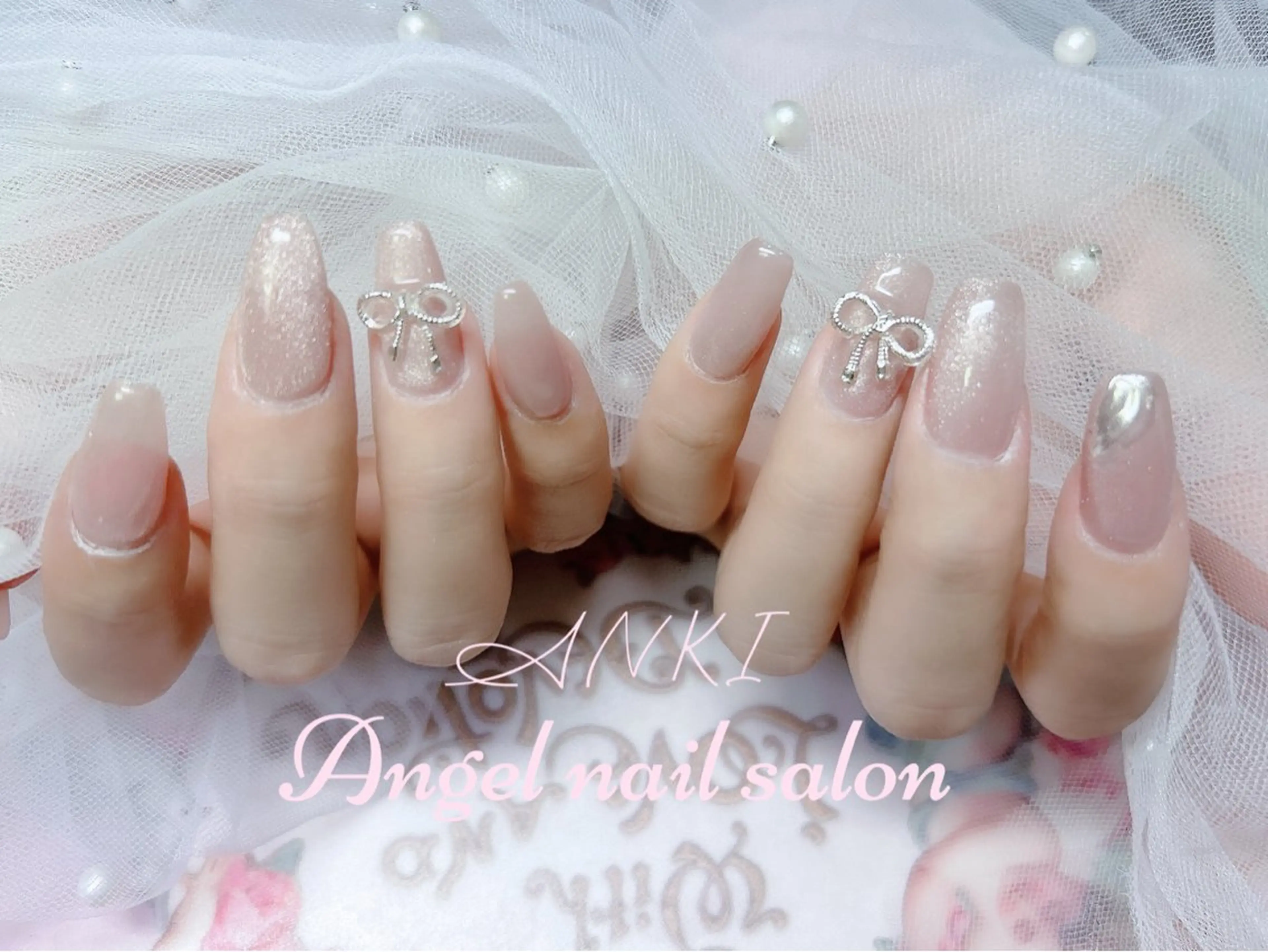 💜マグネットネイル➕2本ストーンつけ放題(オフ無料、ケア、保湿込み)(2色までOK)の写真