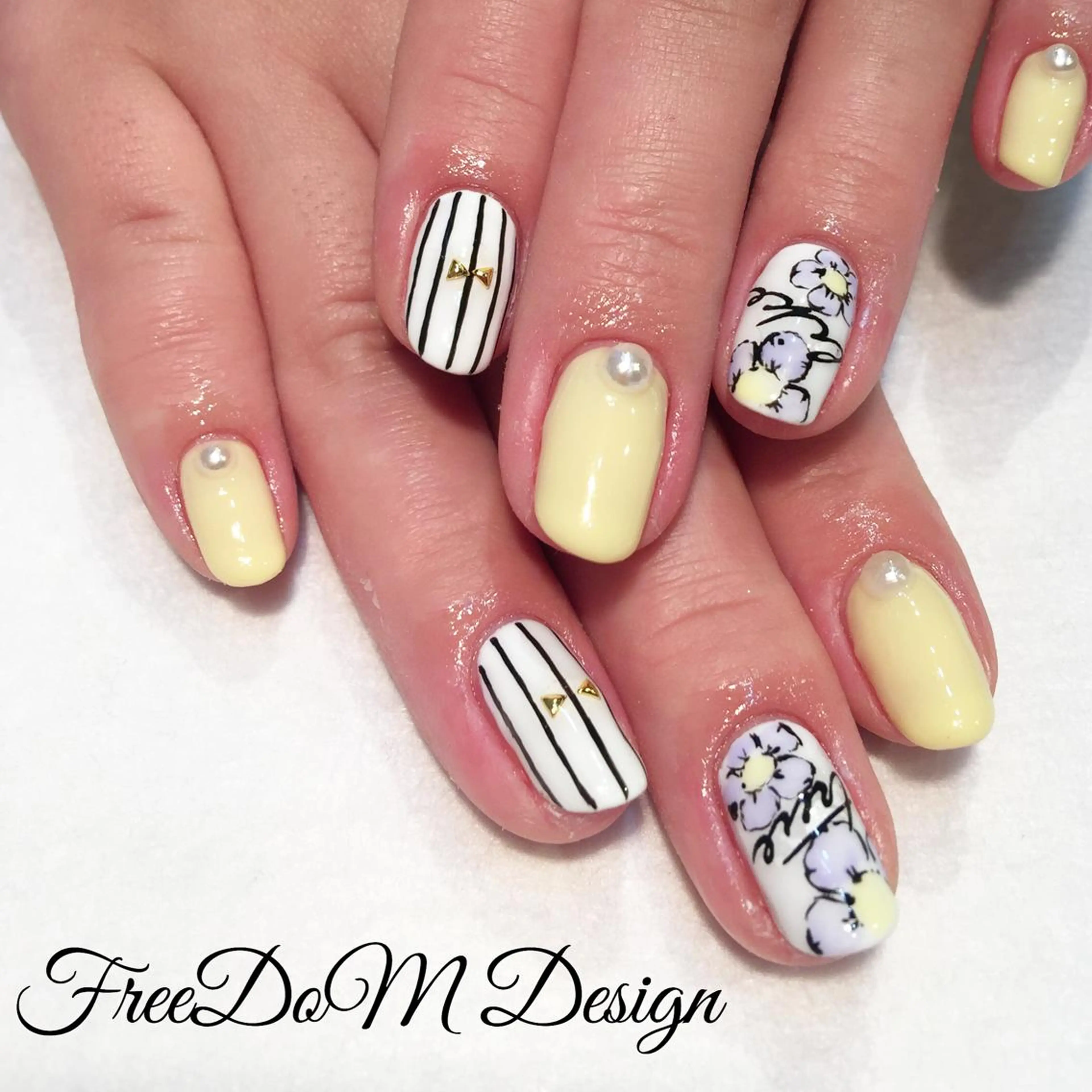 ネイル アートネイル ＦreeDoＭ   Design所属・W KUMIのネイルデザイン