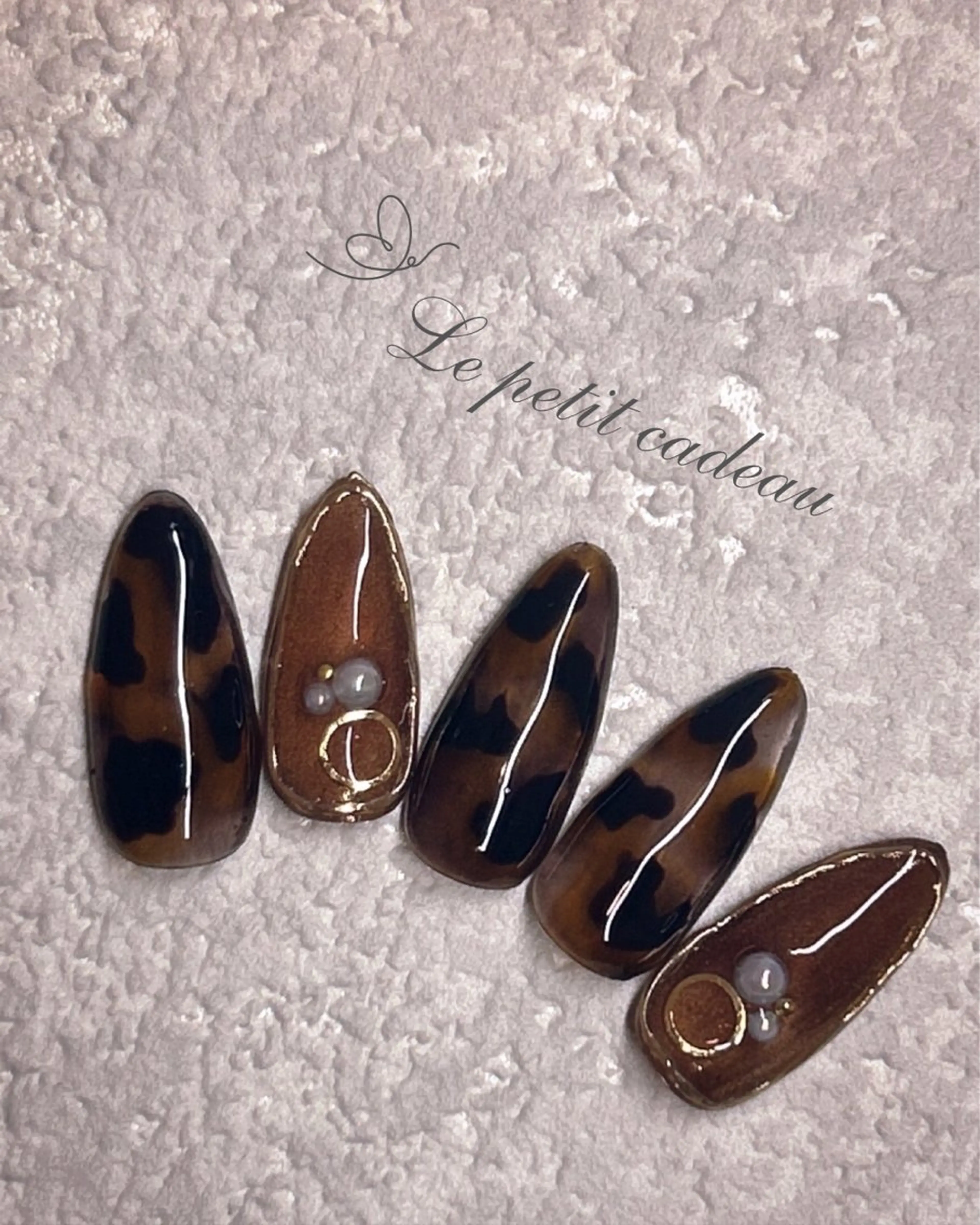 ネイル べっ甲ネイル ハンドネイル 栗山 カンナのネイルデザイン